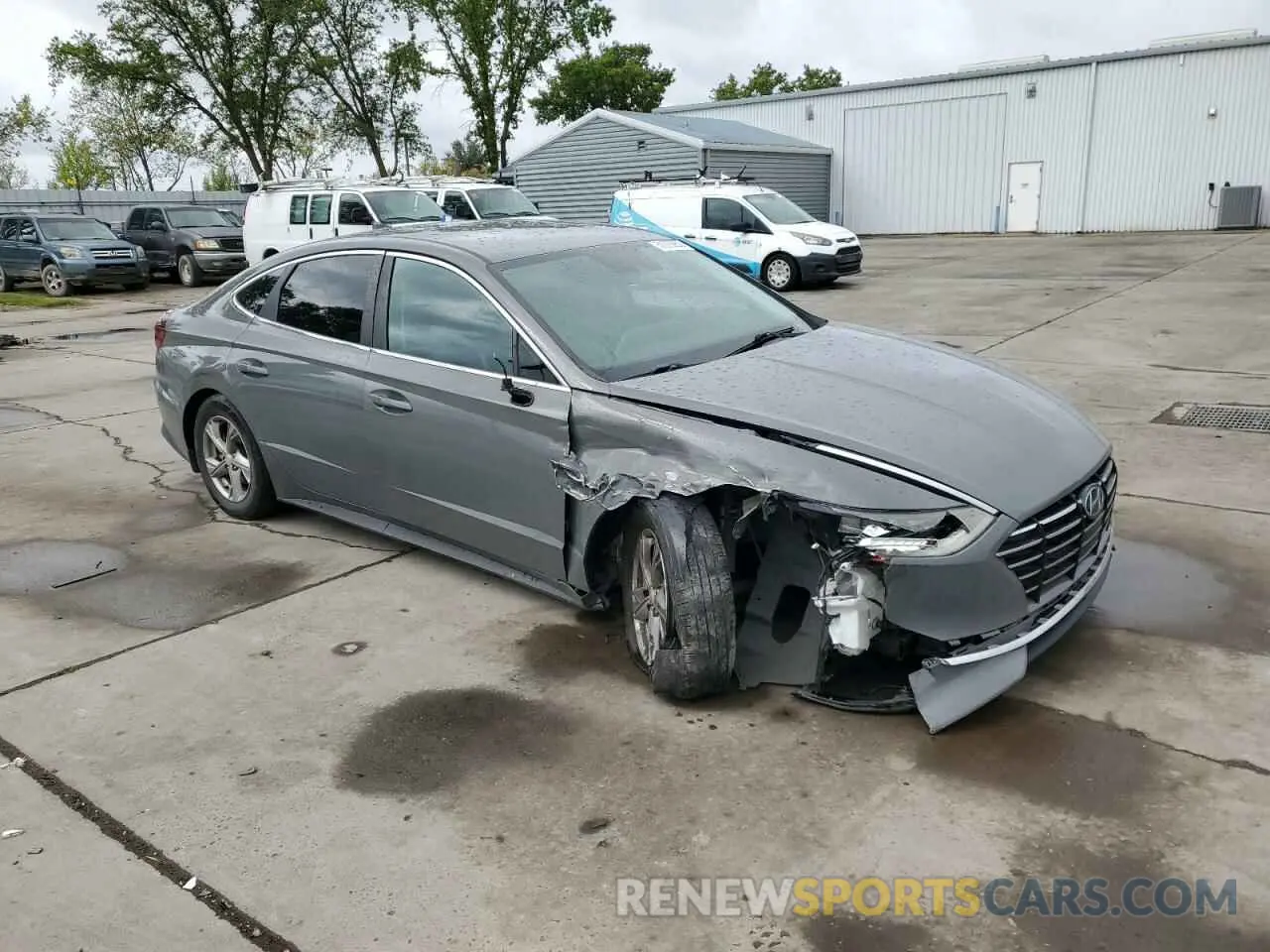 4 Photograph of a damaged car 5NPEG4JA4MH105245 HYUNDAI SONATA 2021