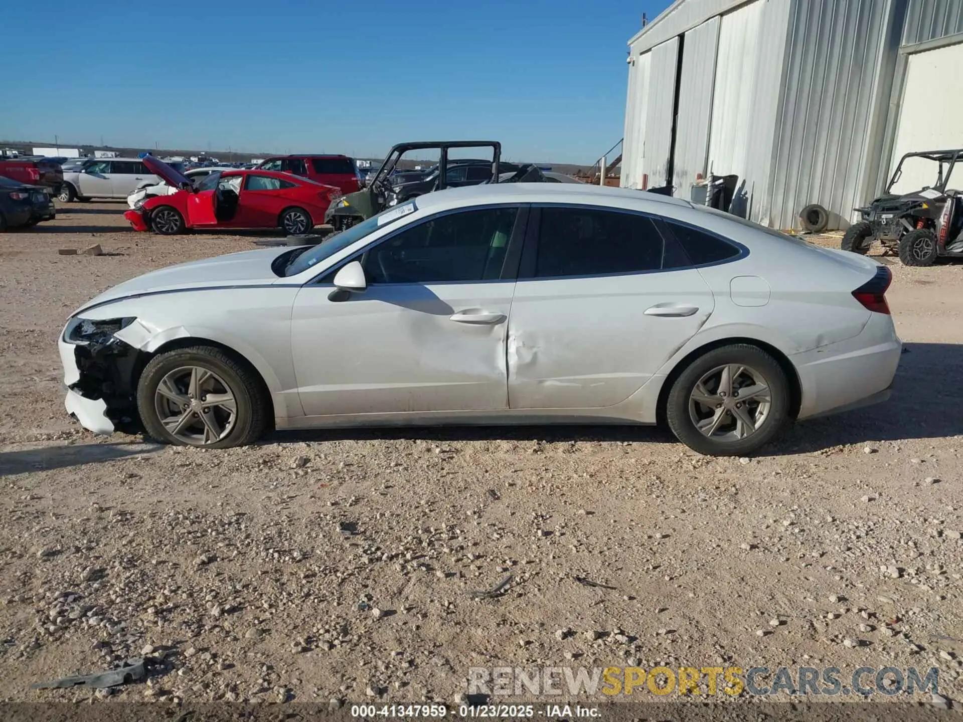 14 Photograph of a damaged car 5NPEG4JA4MH113085 HYUNDAI SONATA 2021