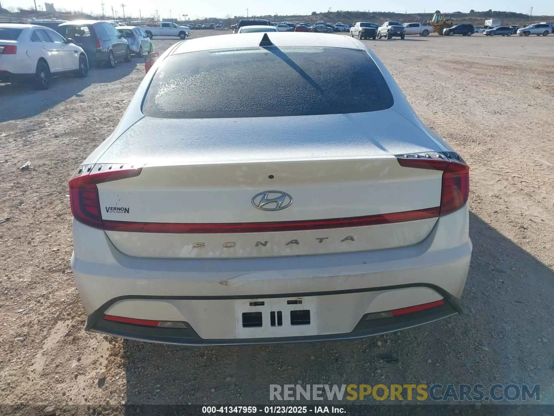 16 Photograph of a damaged car 5NPEG4JA4MH113085 HYUNDAI SONATA 2021
