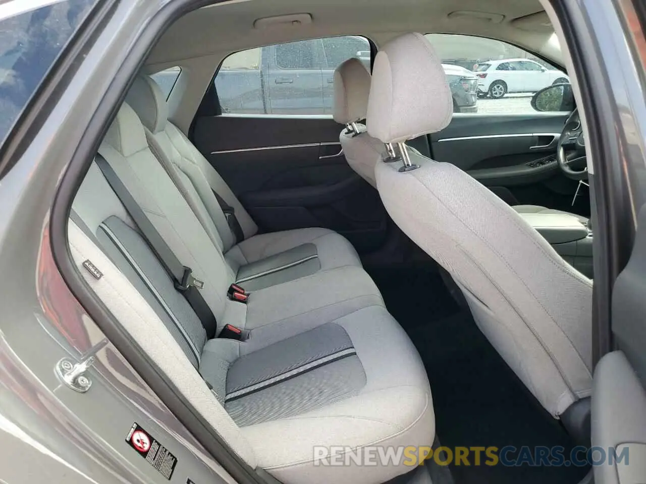 10 Photograph of a damaged car 5NPEG4JA4MH117685 HYUNDAI SONATA 2021