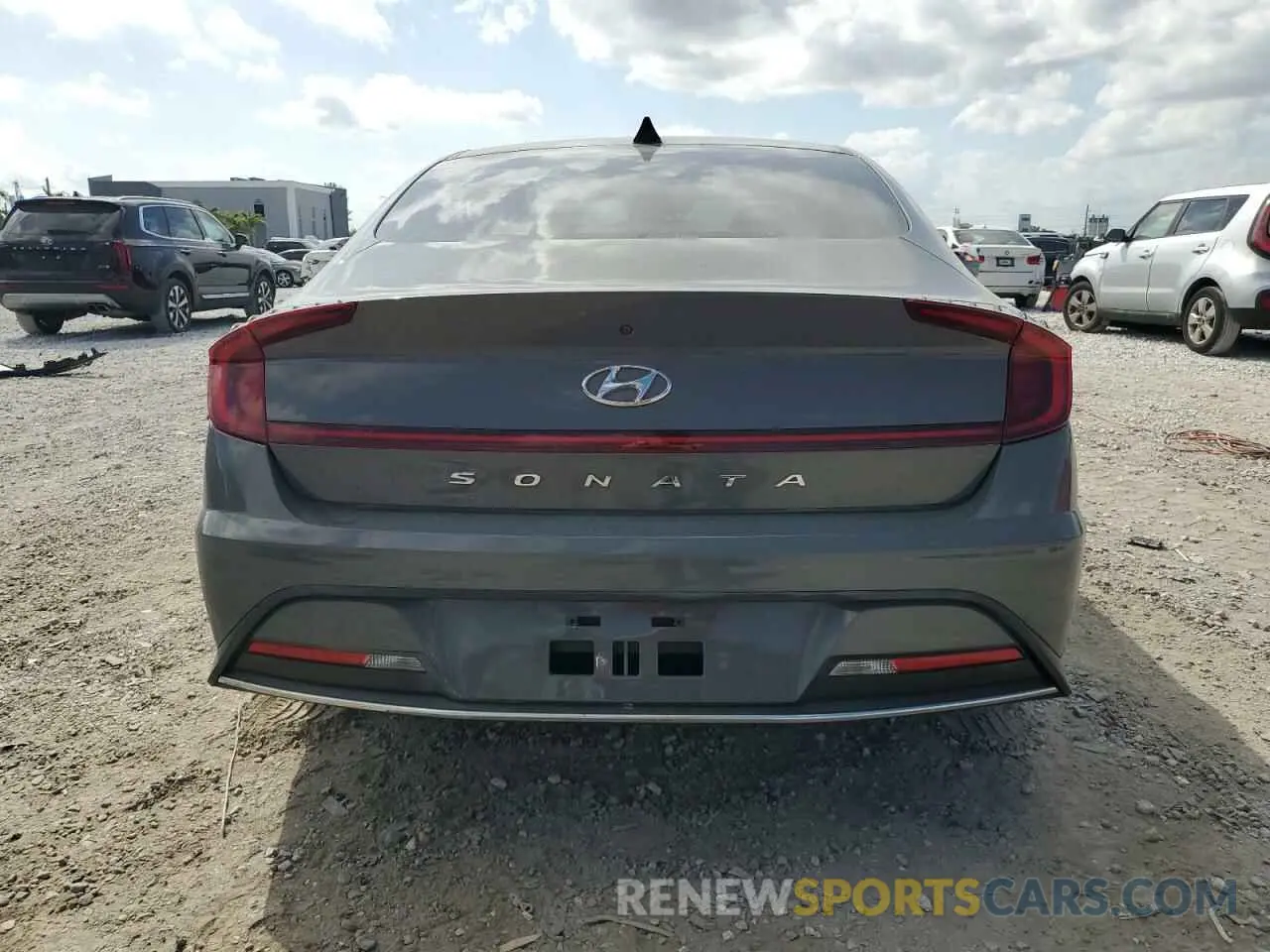 6 Photograph of a damaged car 5NPEG4JA4MH117685 HYUNDAI SONATA 2021