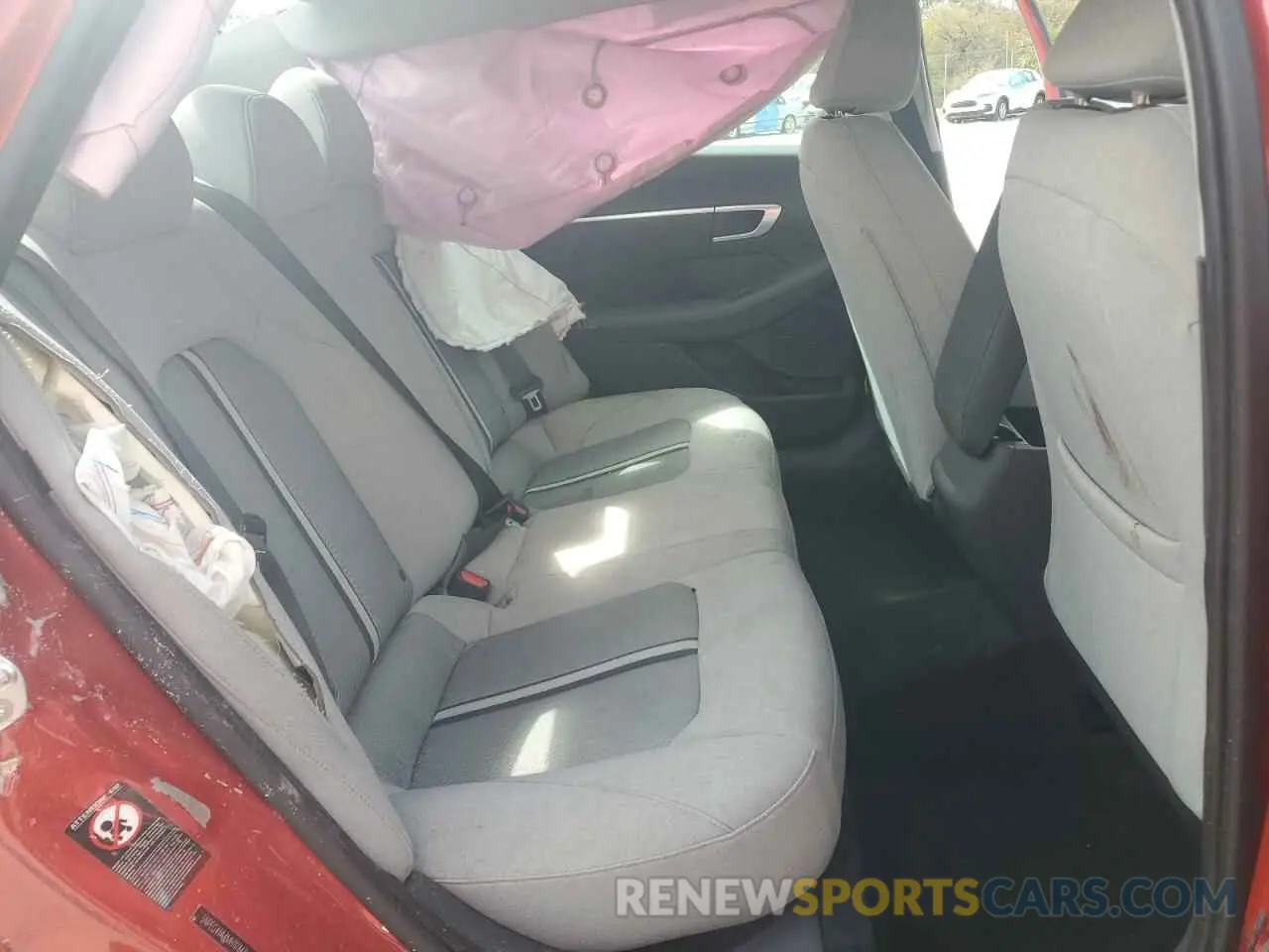 10 Photograph of a damaged car 5NPEG4JA4MH117847 HYUNDAI SONATA 2021