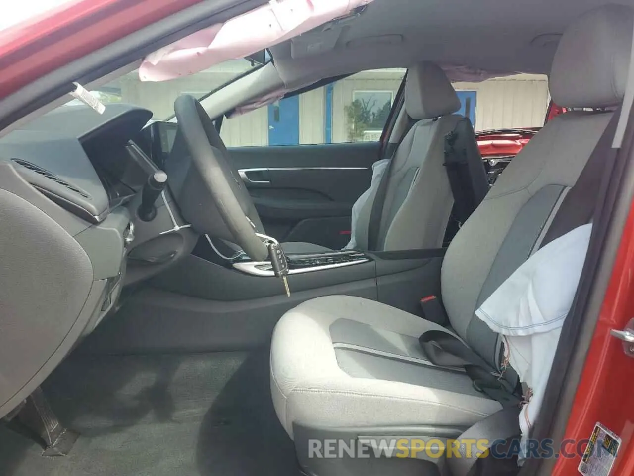 7 Photograph of a damaged car 5NPEG4JA4MH117847 HYUNDAI SONATA 2021
