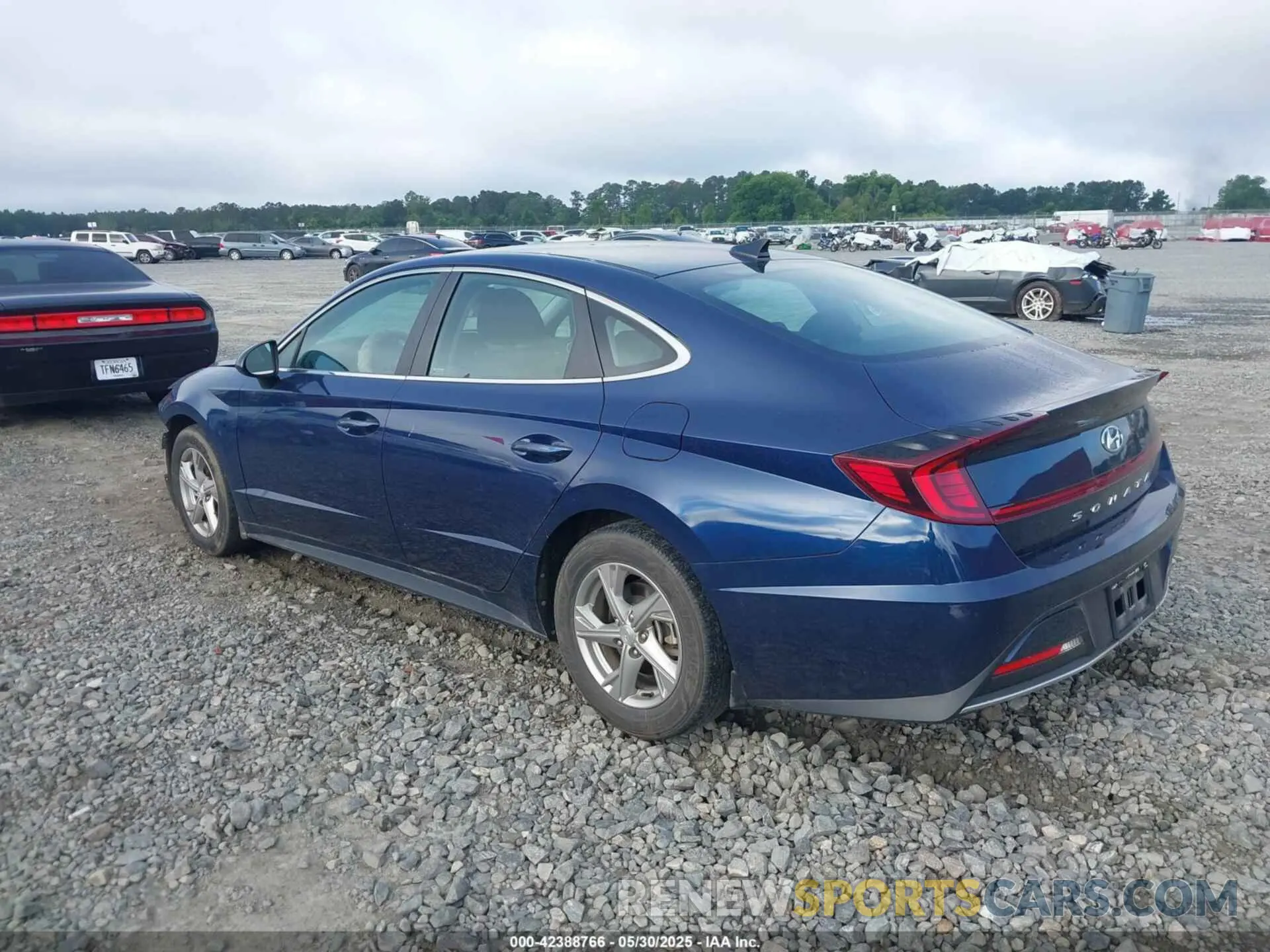 3 Photograph of a damaged car 5NPEG4JA4MH129044 HYUNDAI SONATA 2021