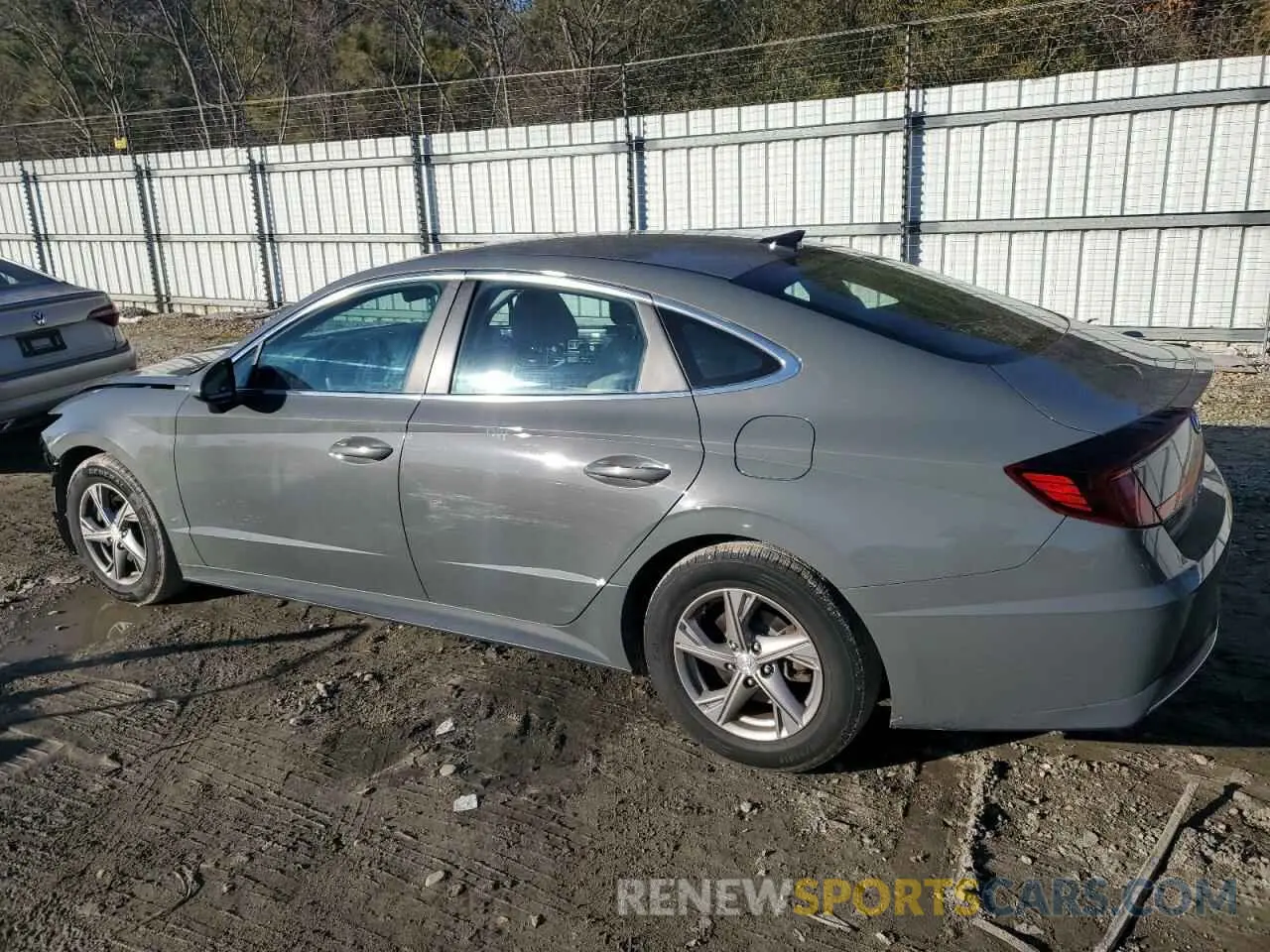 2 Photograph of a damaged car 5NPEG4JA5MH069422 HYUNDAI SONATA 2021
