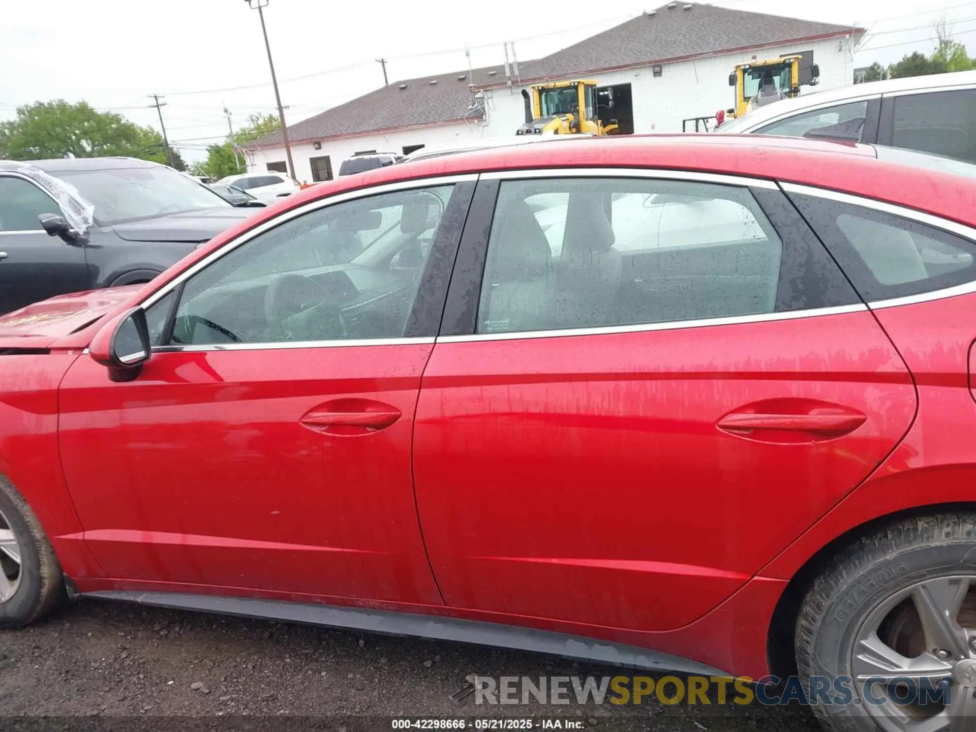 14 Photograph of a damaged car 5NPEG4JA5MH085121 HYUNDAI SONATA 2021