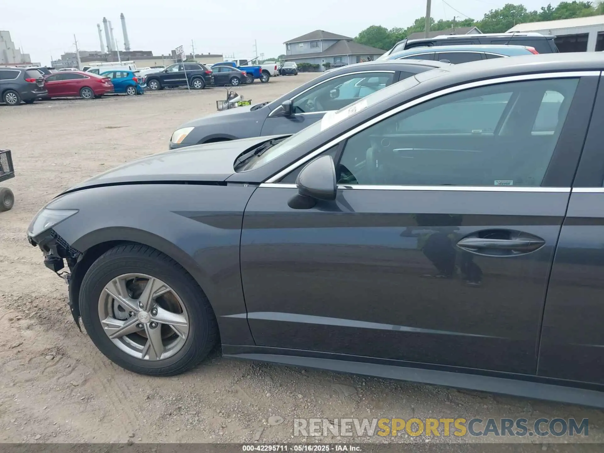 14 Photograph of a damaged car 5NPEG4JA5MH097172 HYUNDAI SONATA 2021