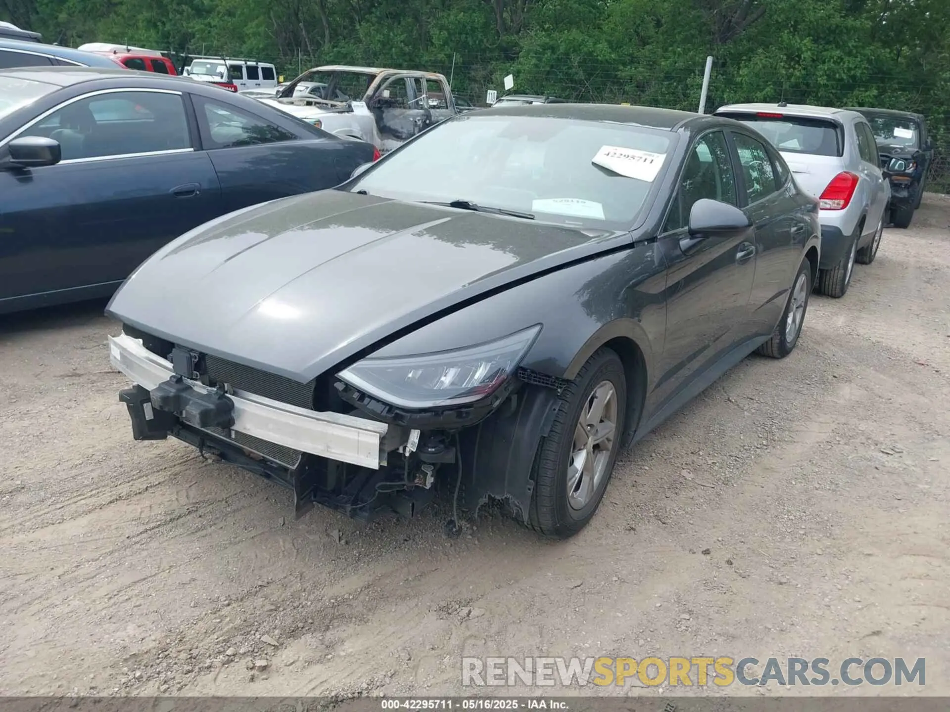 2 Photograph of a damaged car 5NPEG4JA5MH097172 HYUNDAI SONATA 2021