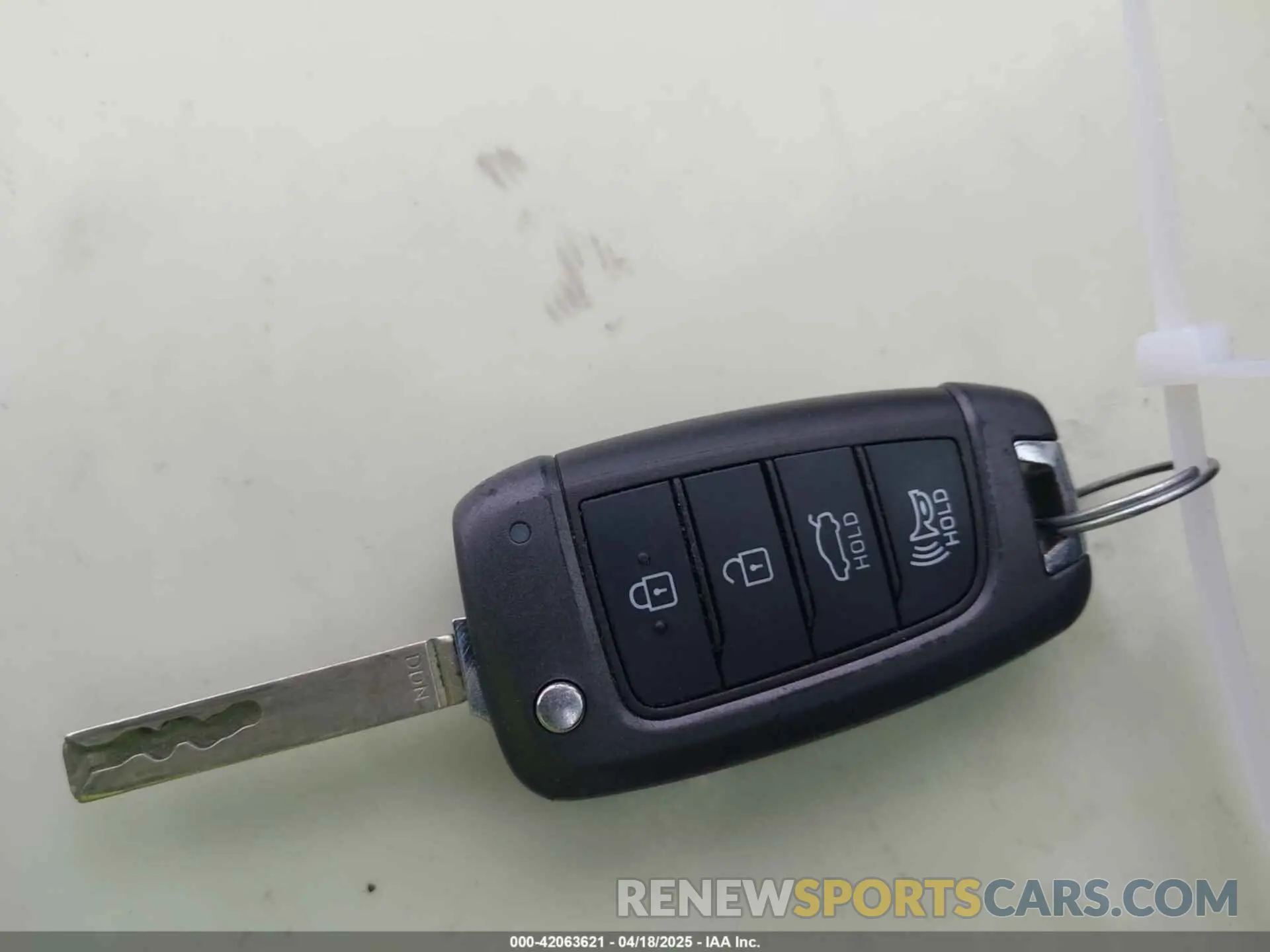 11 Photograph of a damaged car 5NPEG4JA5MH100572 HYUNDAI SONATA 2021