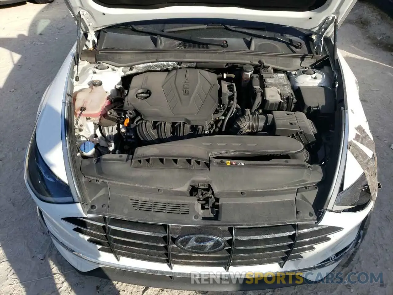 11 Photograph of a damaged car 5NPEG4JA5MH102726 HYUNDAI SONATA 2021