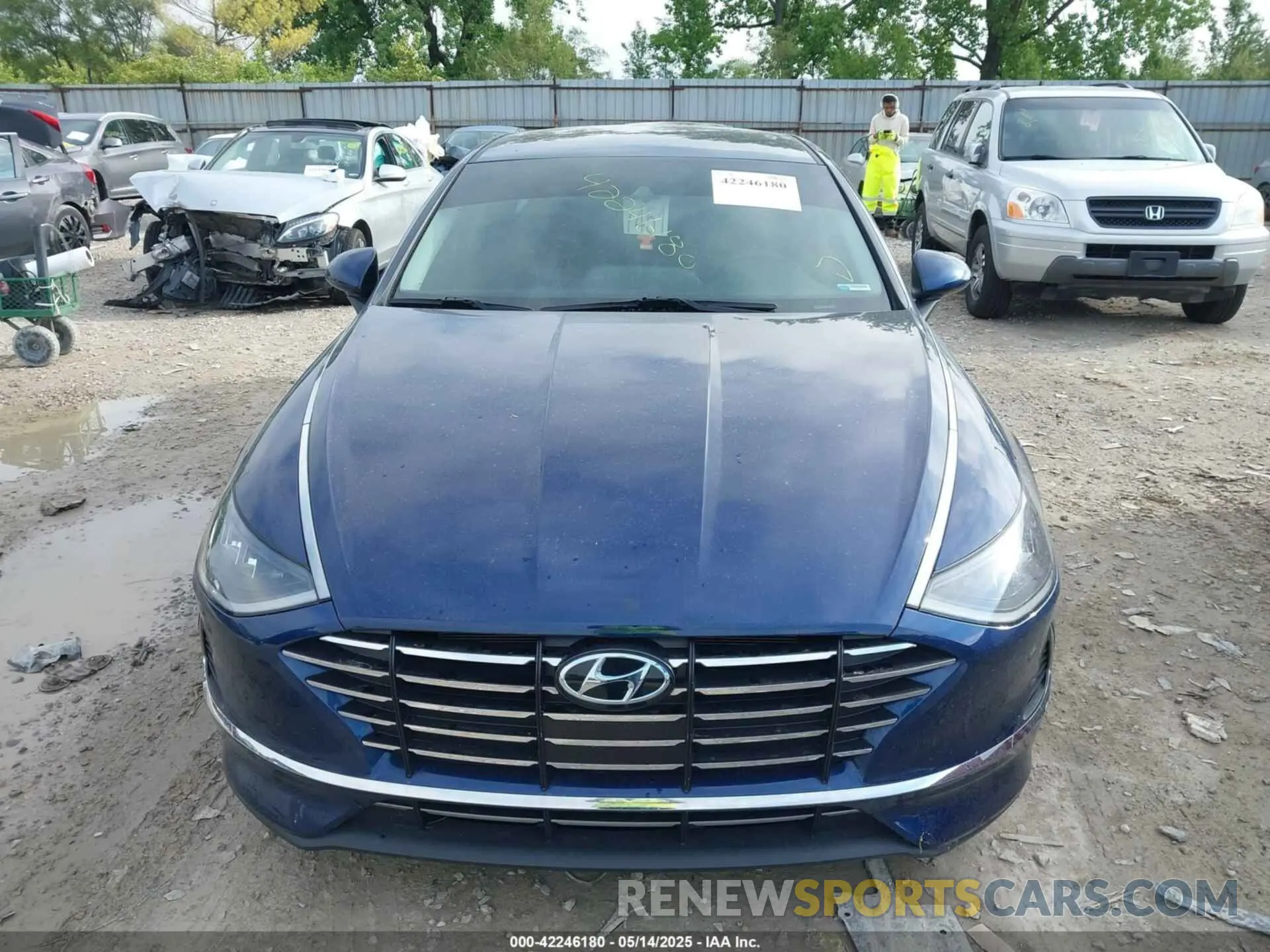 12 Photograph of a damaged car 5NPEG4JA5MH116450 HYUNDAI SONATA 2021