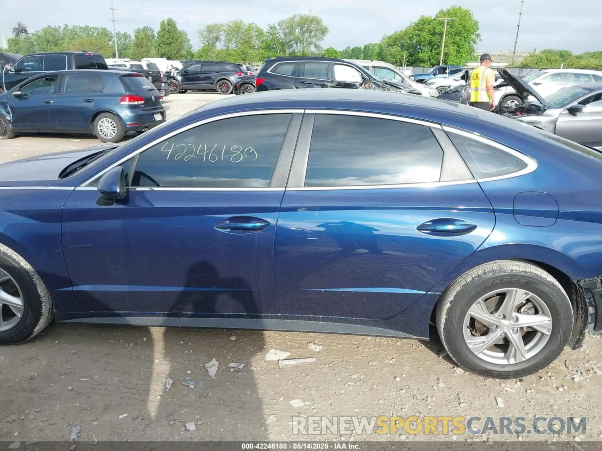 14 Photograph of a damaged car 5NPEG4JA5MH116450 HYUNDAI SONATA 2021