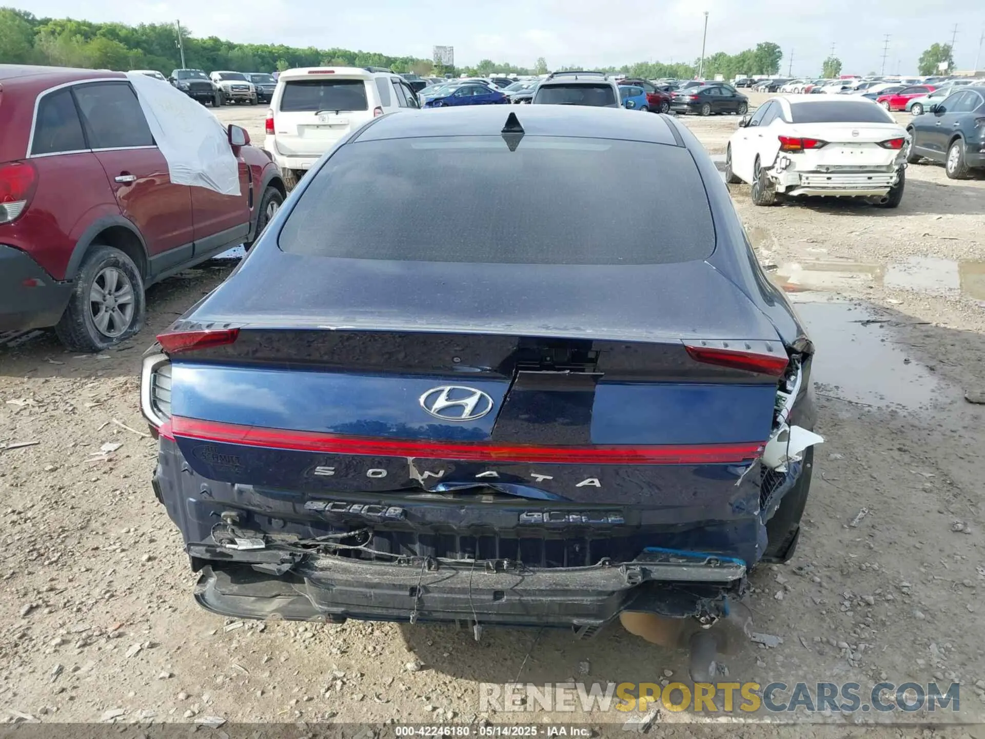 16 Photograph of a damaged car 5NPEG4JA5MH116450 HYUNDAI SONATA 2021
