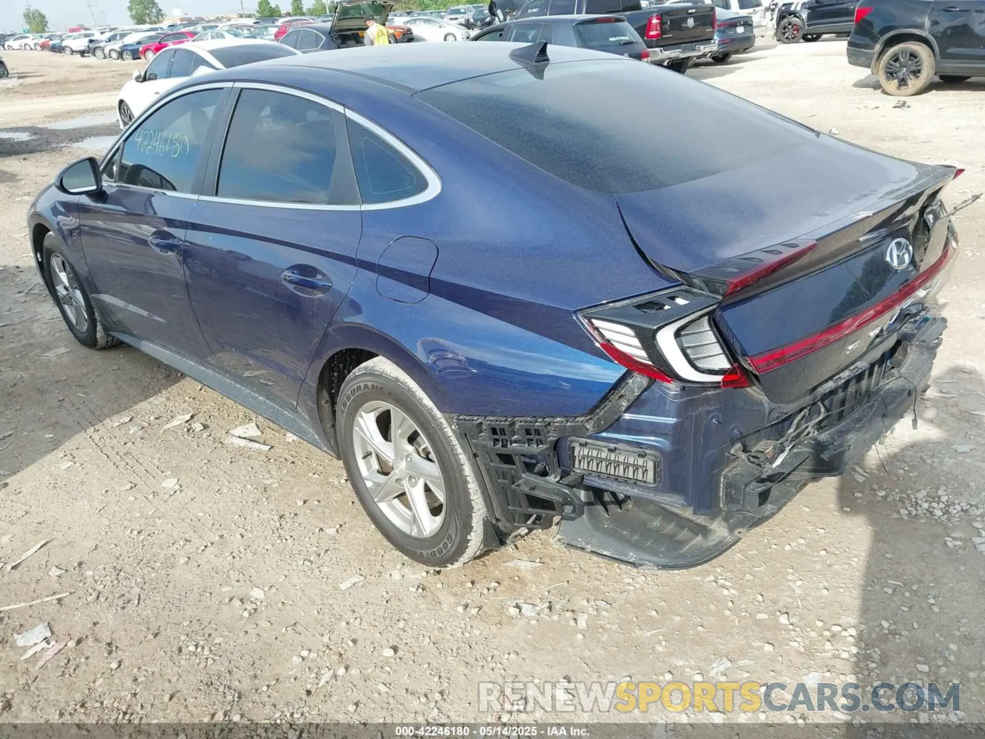 3 Photograph of a damaged car 5NPEG4JA5MH116450 HYUNDAI SONATA 2021