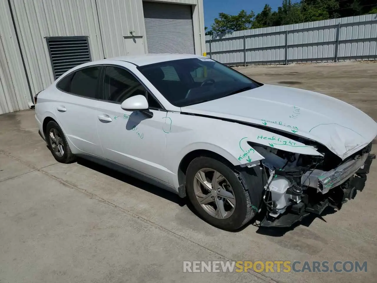 4 Photograph of a damaged car 5NPEG4JA5MH120563 HYUNDAI SONATA 2021