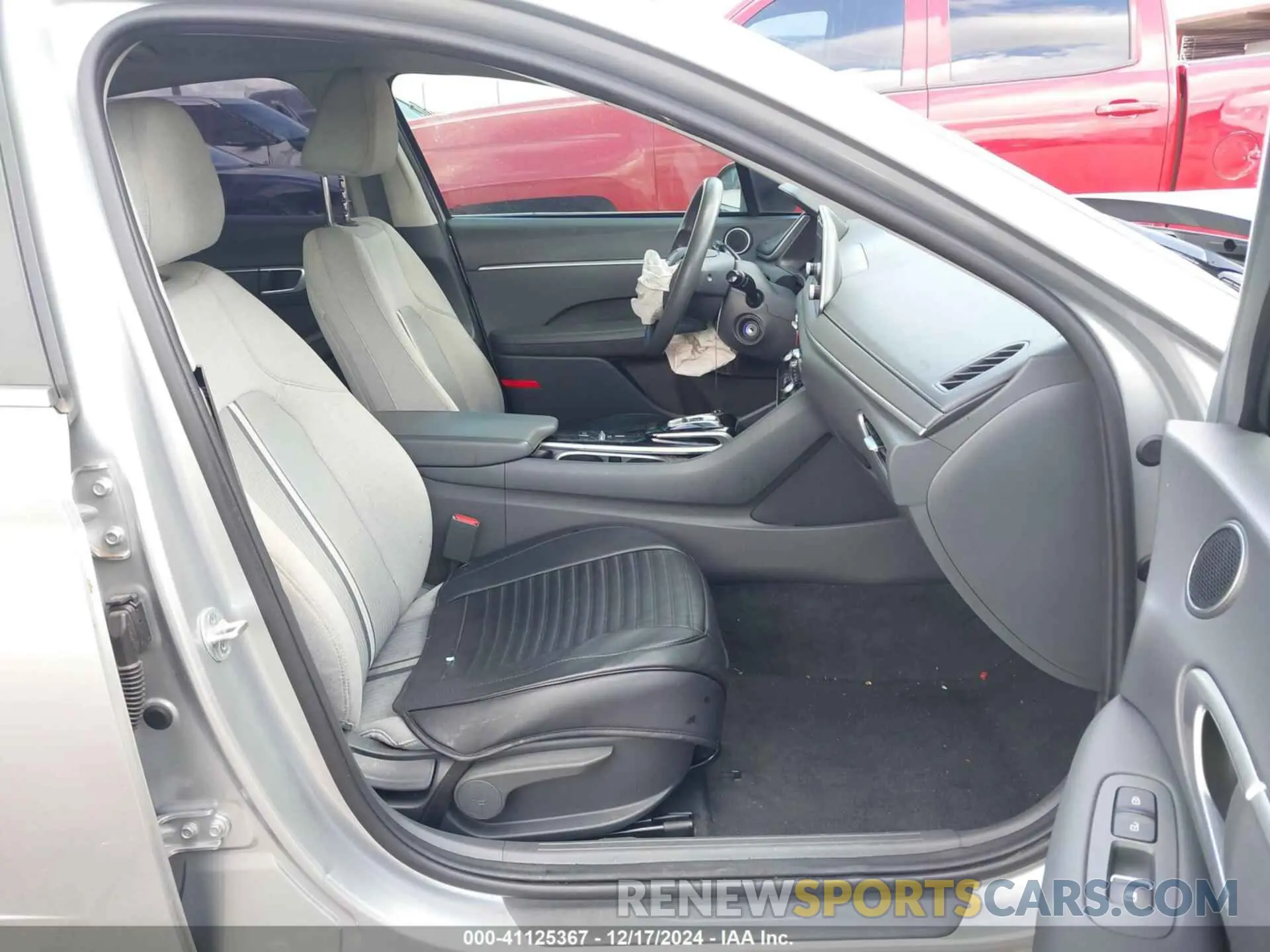 5 Photograph of a damaged car 5NPEG4JA6MH069834 HYUNDAI SONATA 2021