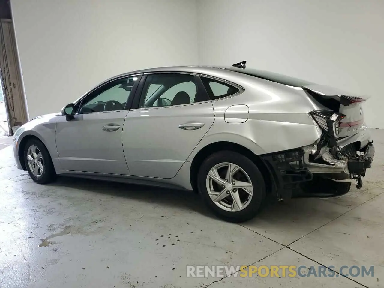2 Photograph of a damaged car 5NPEG4JA6MH078677 HYUNDAI SONATA 2021