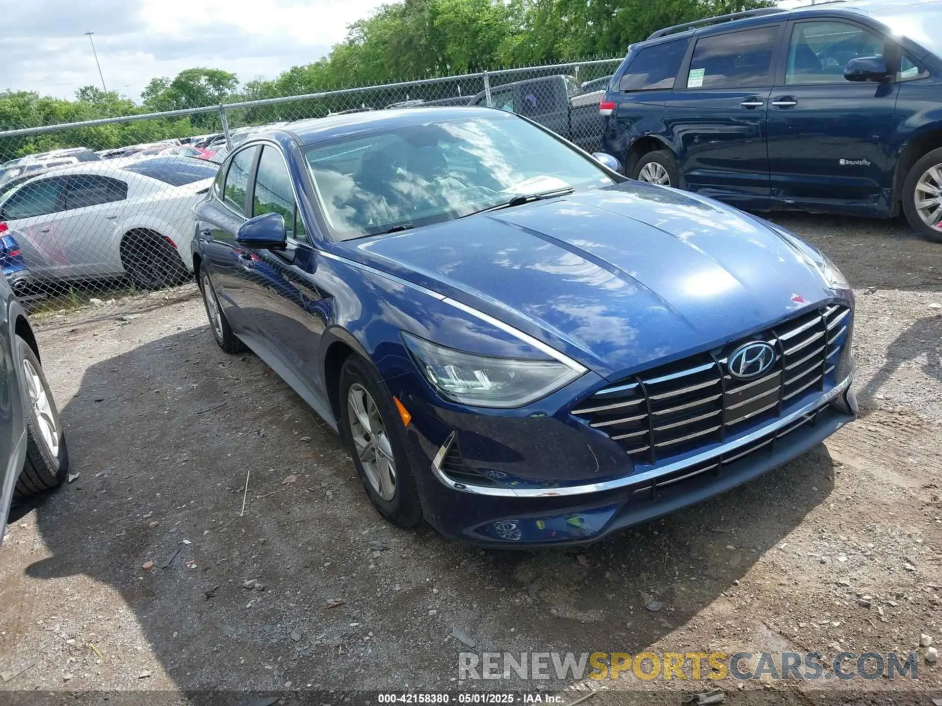 1 Photograph of a damaged car 5NPEG4JA6MH095057 HYUNDAI SONATA 2021