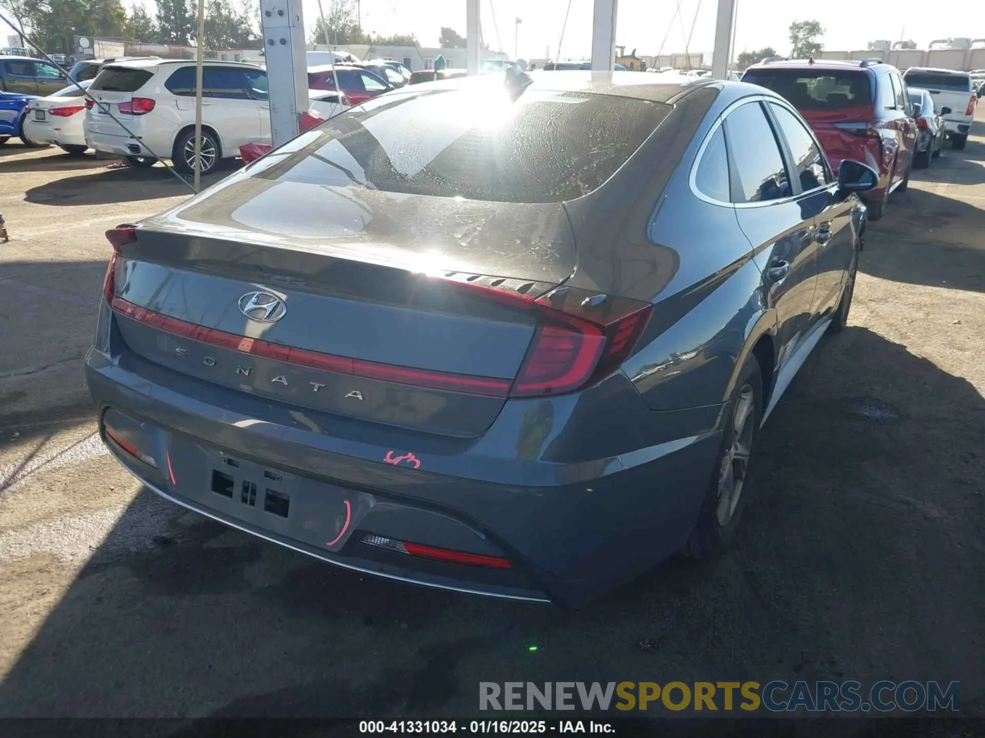 4 Photograph of a damaged car 5NPEG4JA6MH095186 HYUNDAI SONATA 2021
