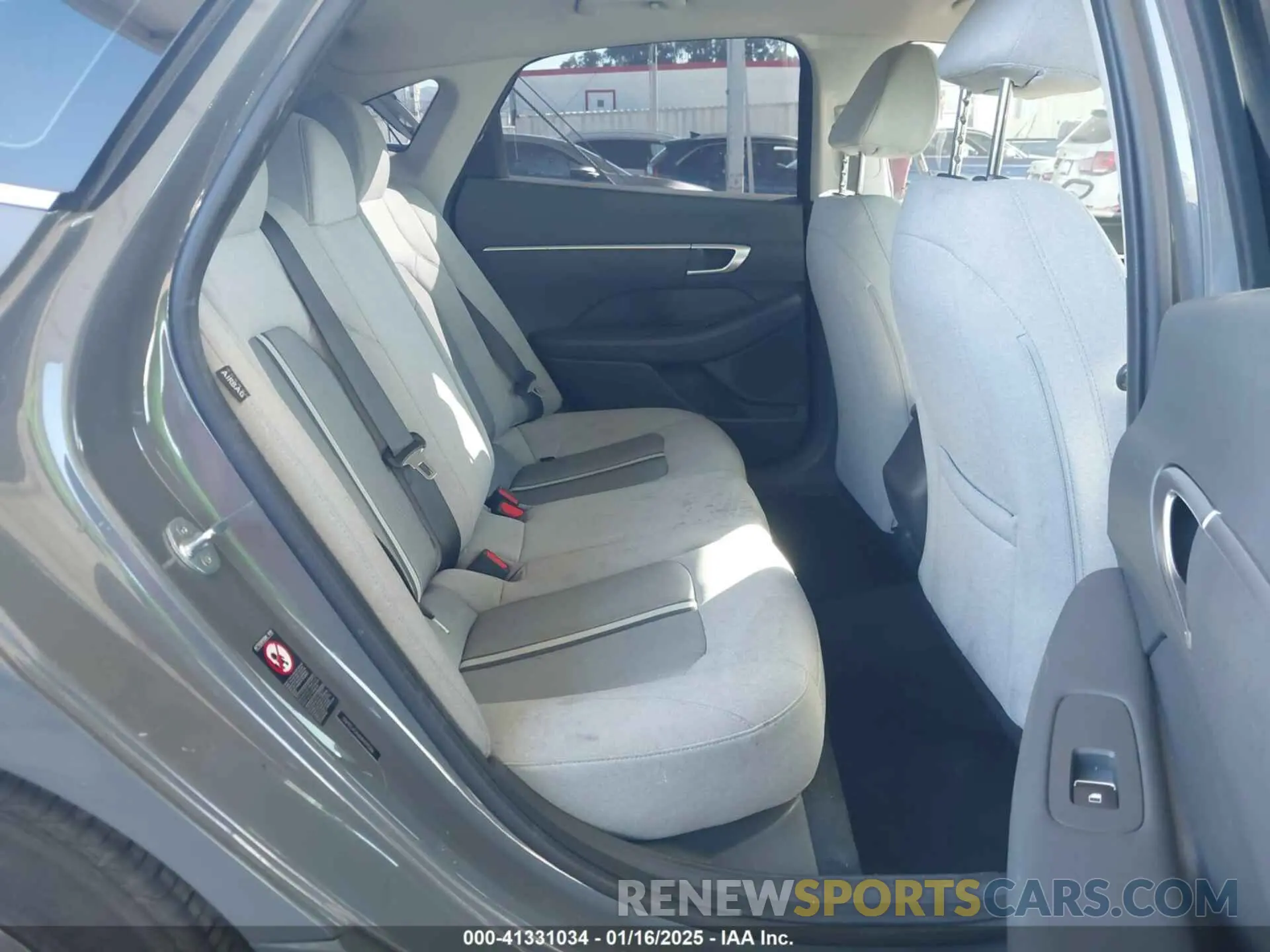 8 Photograph of a damaged car 5NPEG4JA6MH095186 HYUNDAI SONATA 2021
