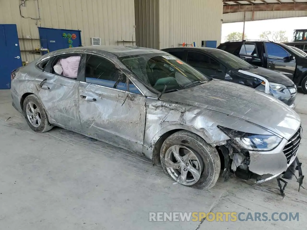 4 Photograph of a damaged car 5NPEG4JA6MH110043 HYUNDAI SONATA 2021