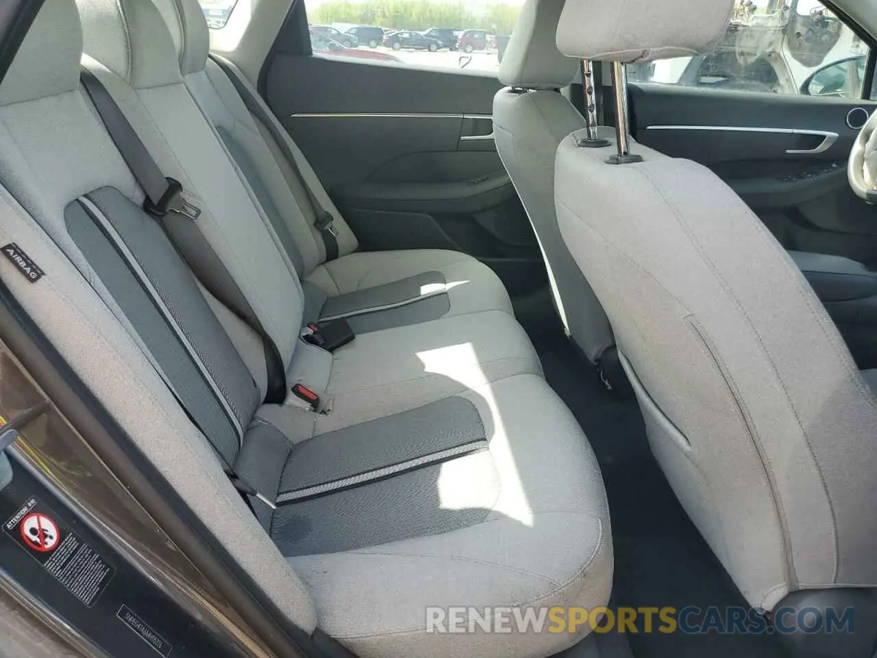 11 Photograph of a damaged car 5NPEG4JA6MH115226 HYUNDAI SONATA 2021