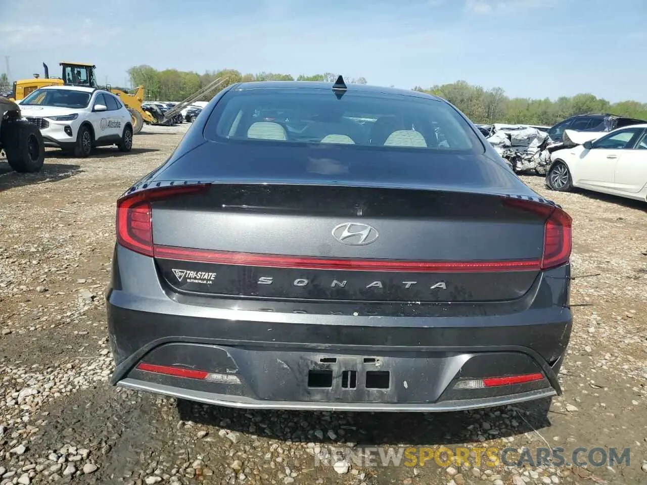 6 Photograph of a damaged car 5NPEG4JA6MH115226 HYUNDAI SONATA 2021