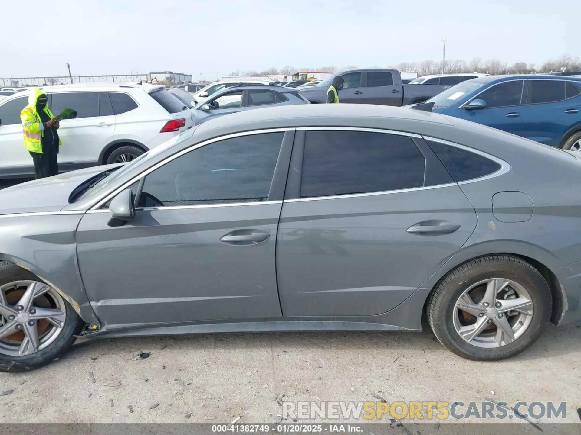 14 Photograph of a damaged car 5NPEG4JA6MH116523 HYUNDAI SONATA 2021