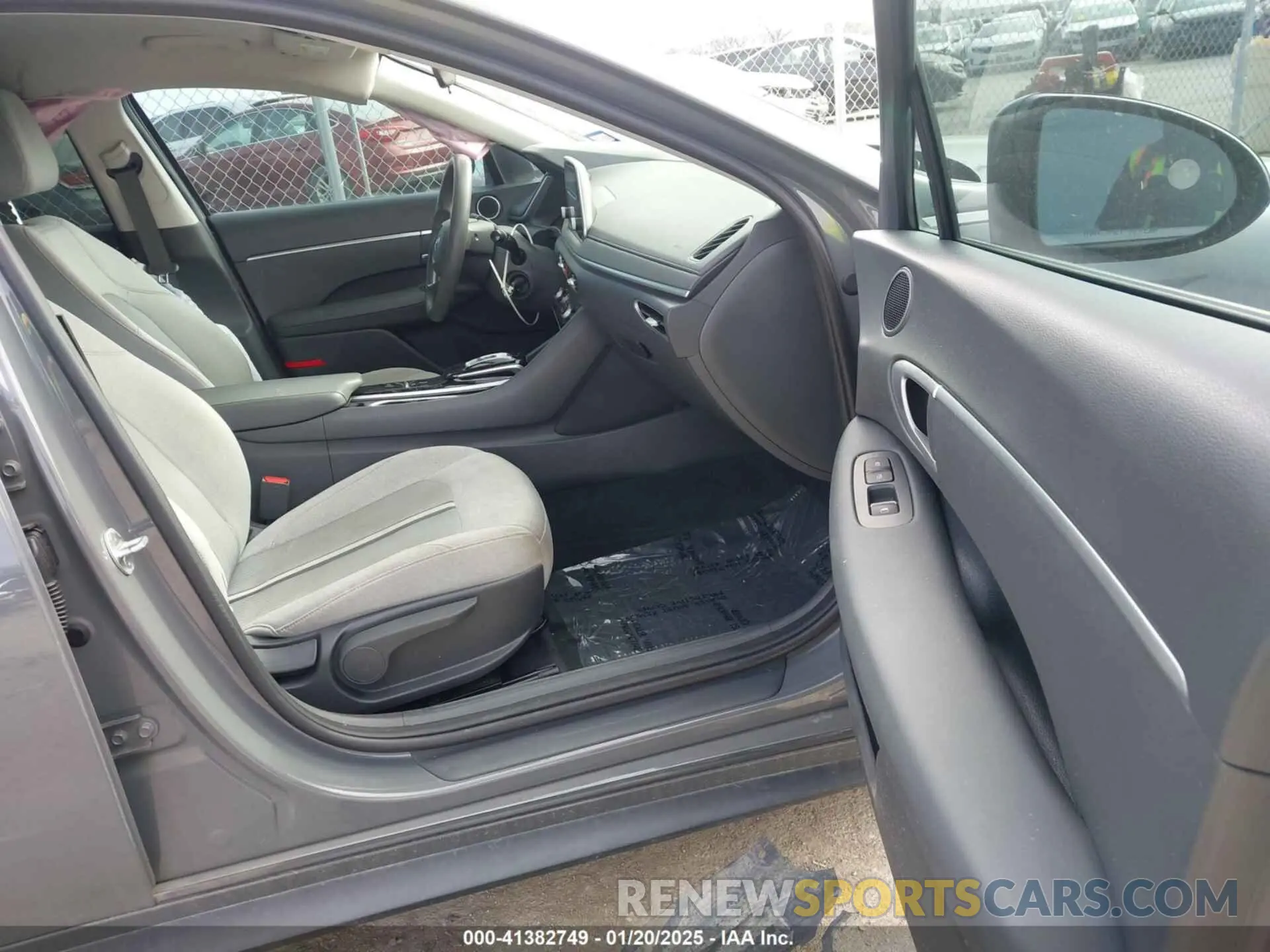 5 Photograph of a damaged car 5NPEG4JA6MH116523 HYUNDAI SONATA 2021