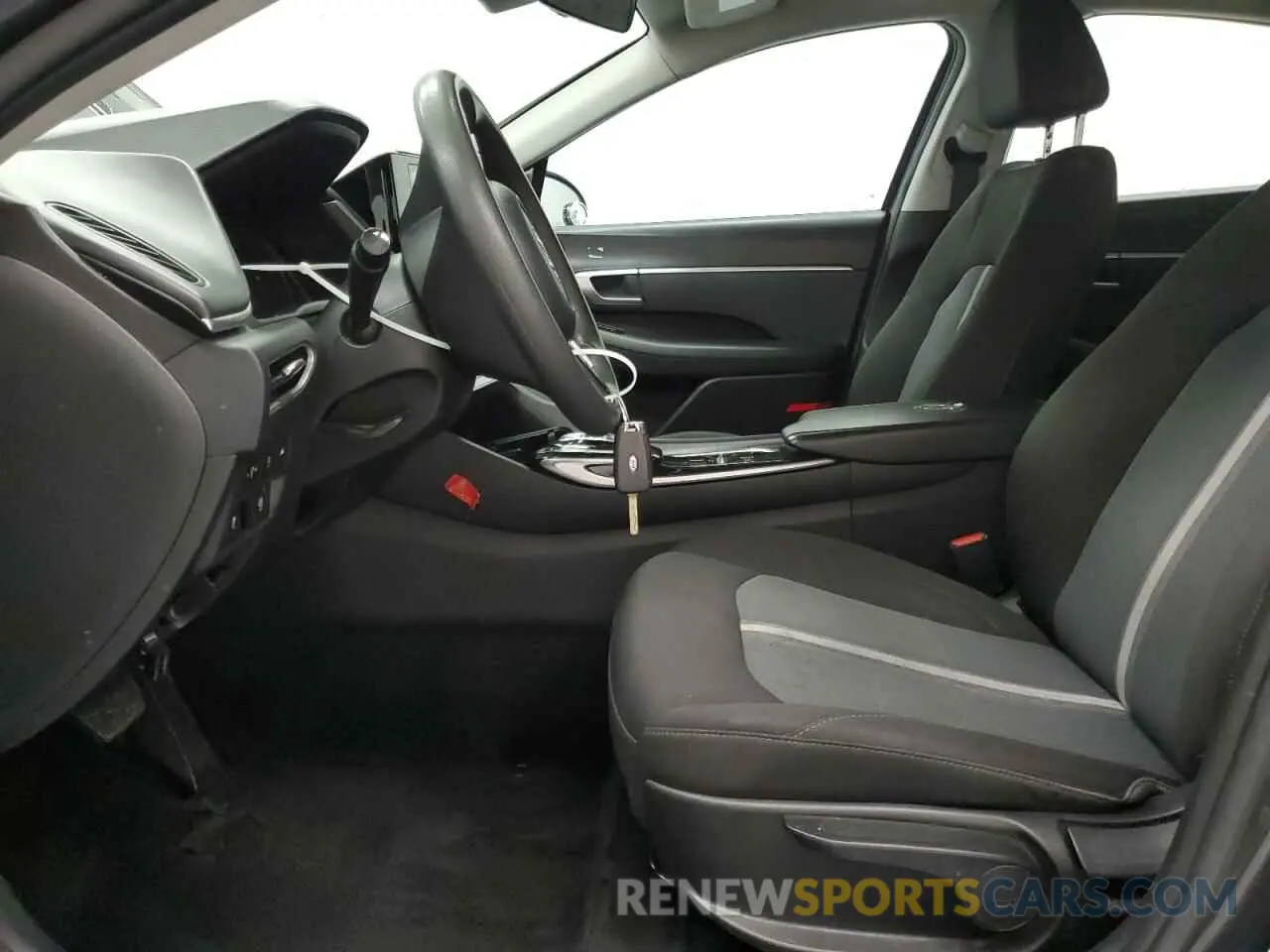 7 Photograph of a damaged car 5NPEG4JA6MH116912 HYUNDAI SONATA 2021
