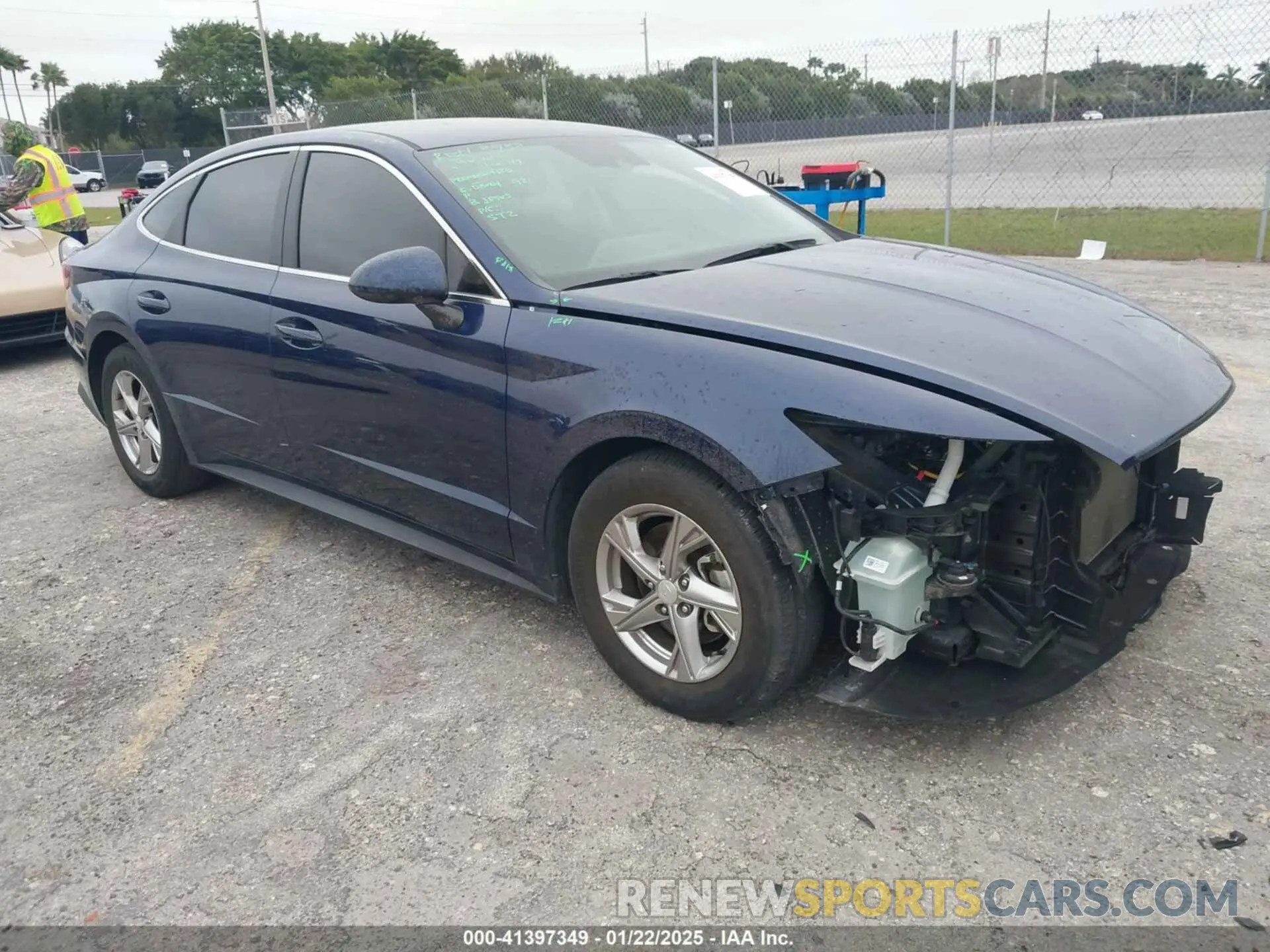 1 Photograph of a damaged car 5NPEG4JA6MH130003 HYUNDAI SONATA 2021