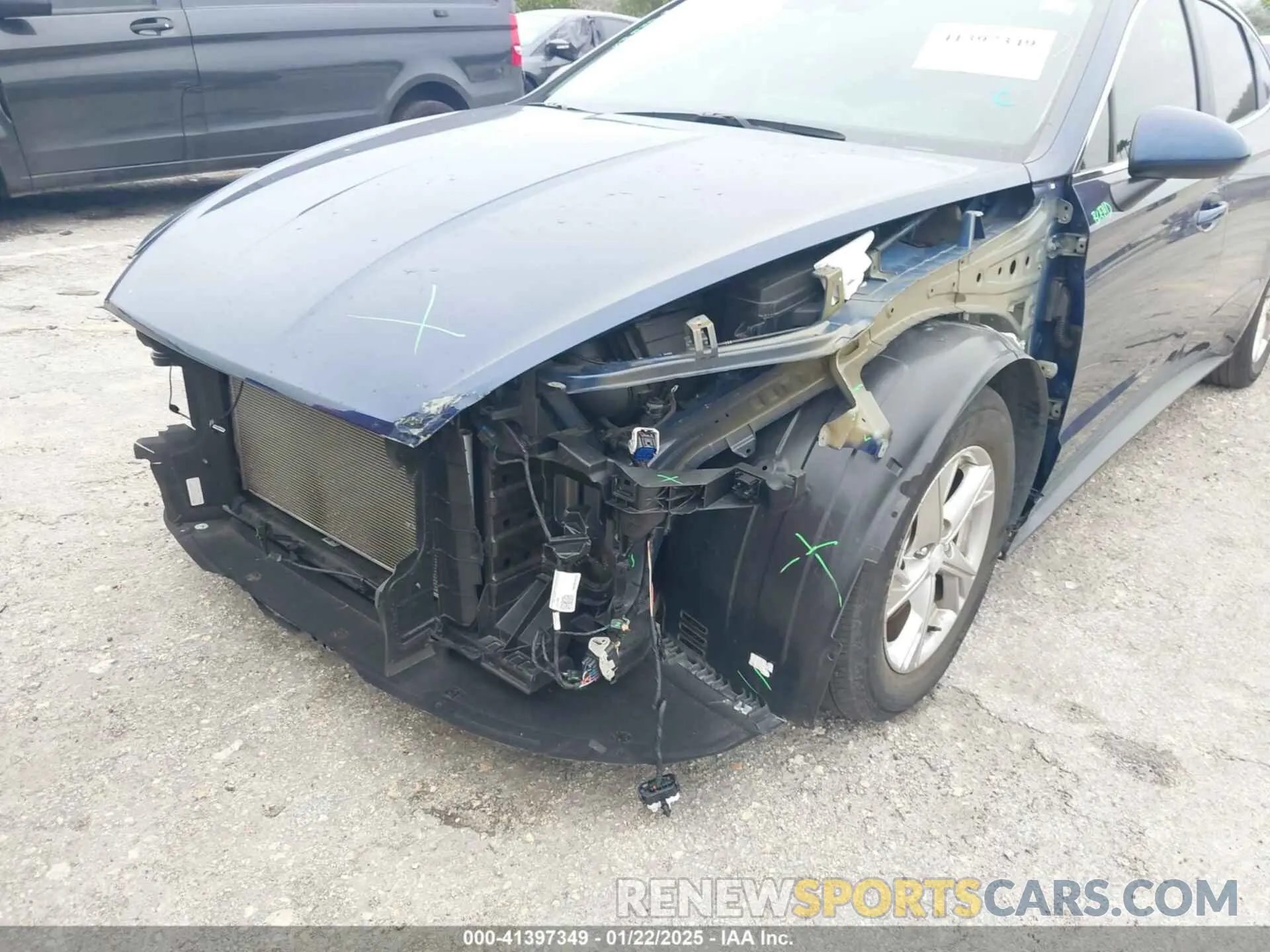 18 Photograph of a damaged car 5NPEG4JA6MH130003 HYUNDAI SONATA 2021