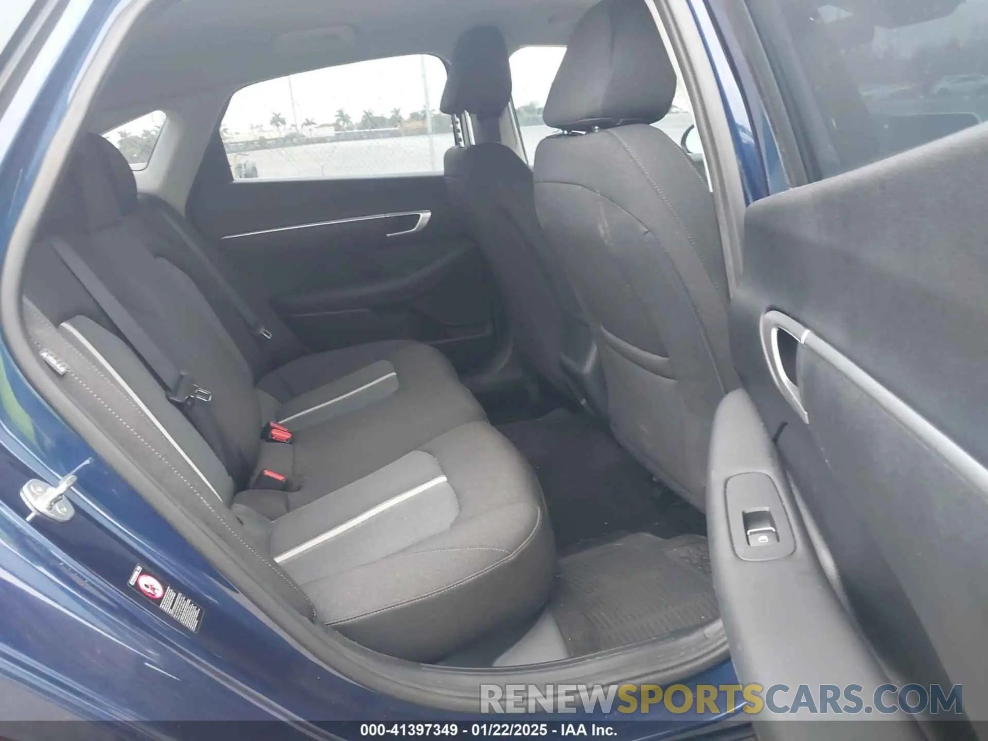 8 Photograph of a damaged car 5NPEG4JA6MH130003 HYUNDAI SONATA 2021