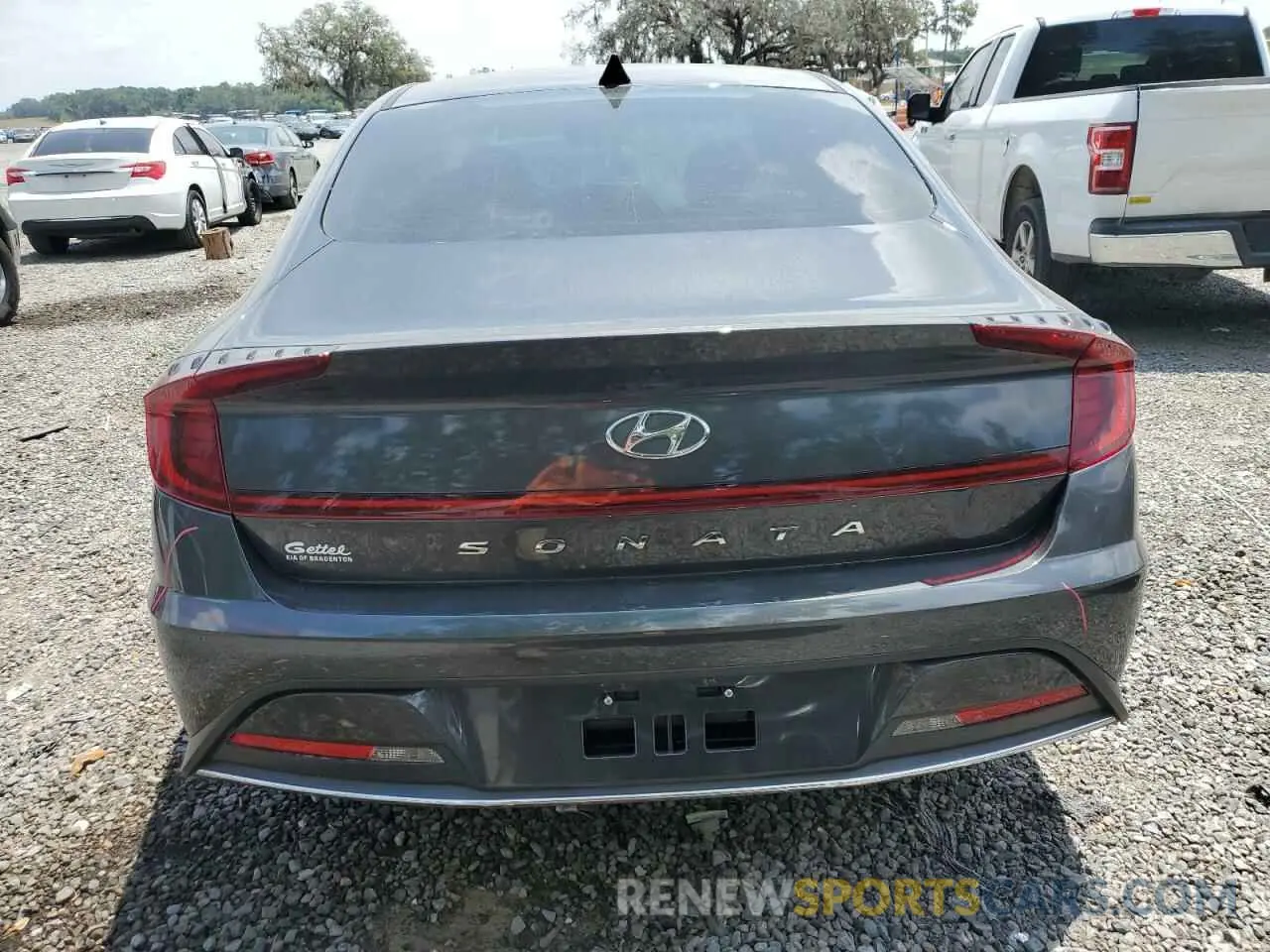 6 Photograph of a damaged car 5NPEG4JA7MH071978 HYUNDAI SONATA 2021