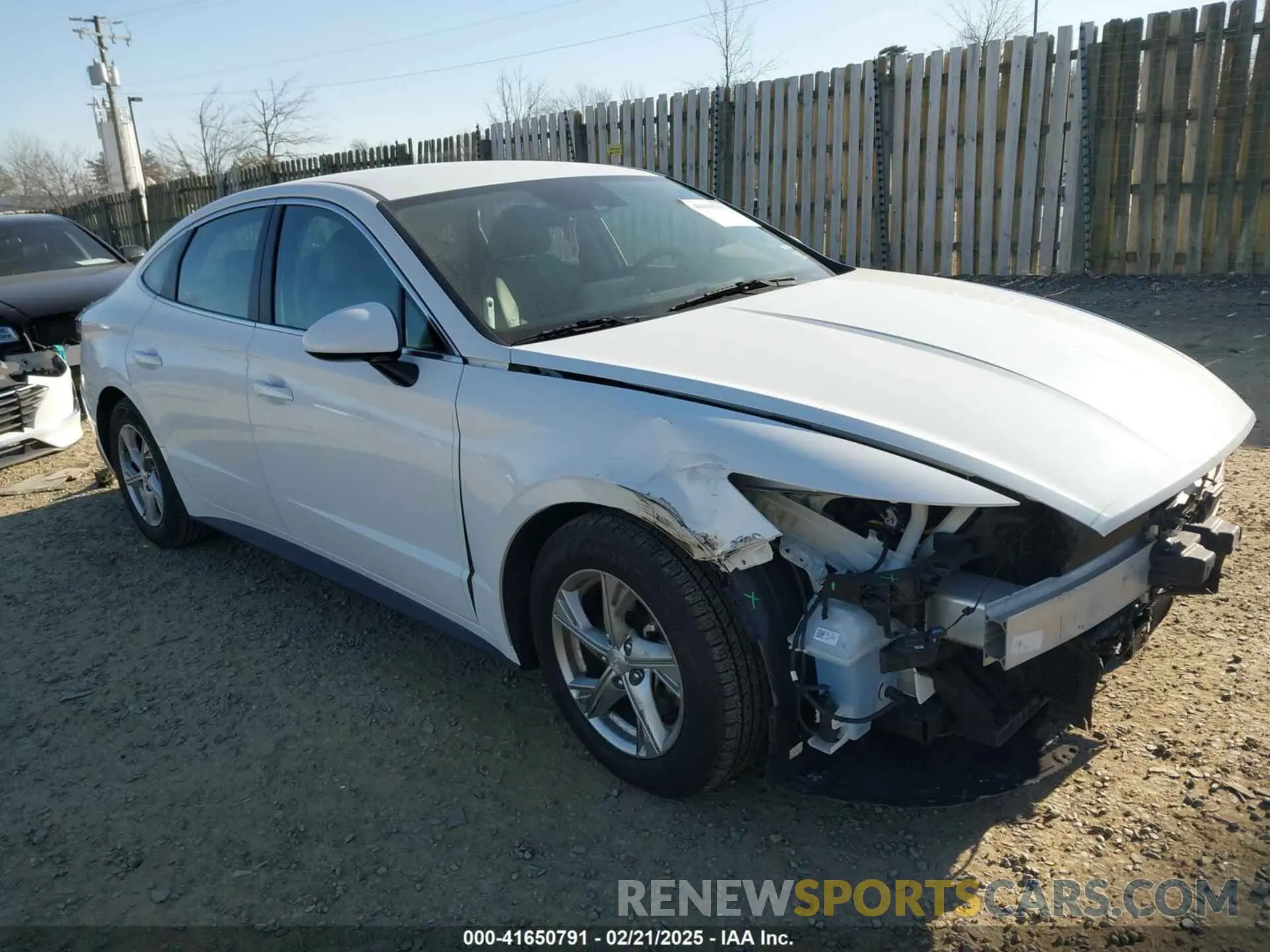 1 Photograph of a damaged car 5NPEG4JA7MH077179 HYUNDAI SONATA 2021