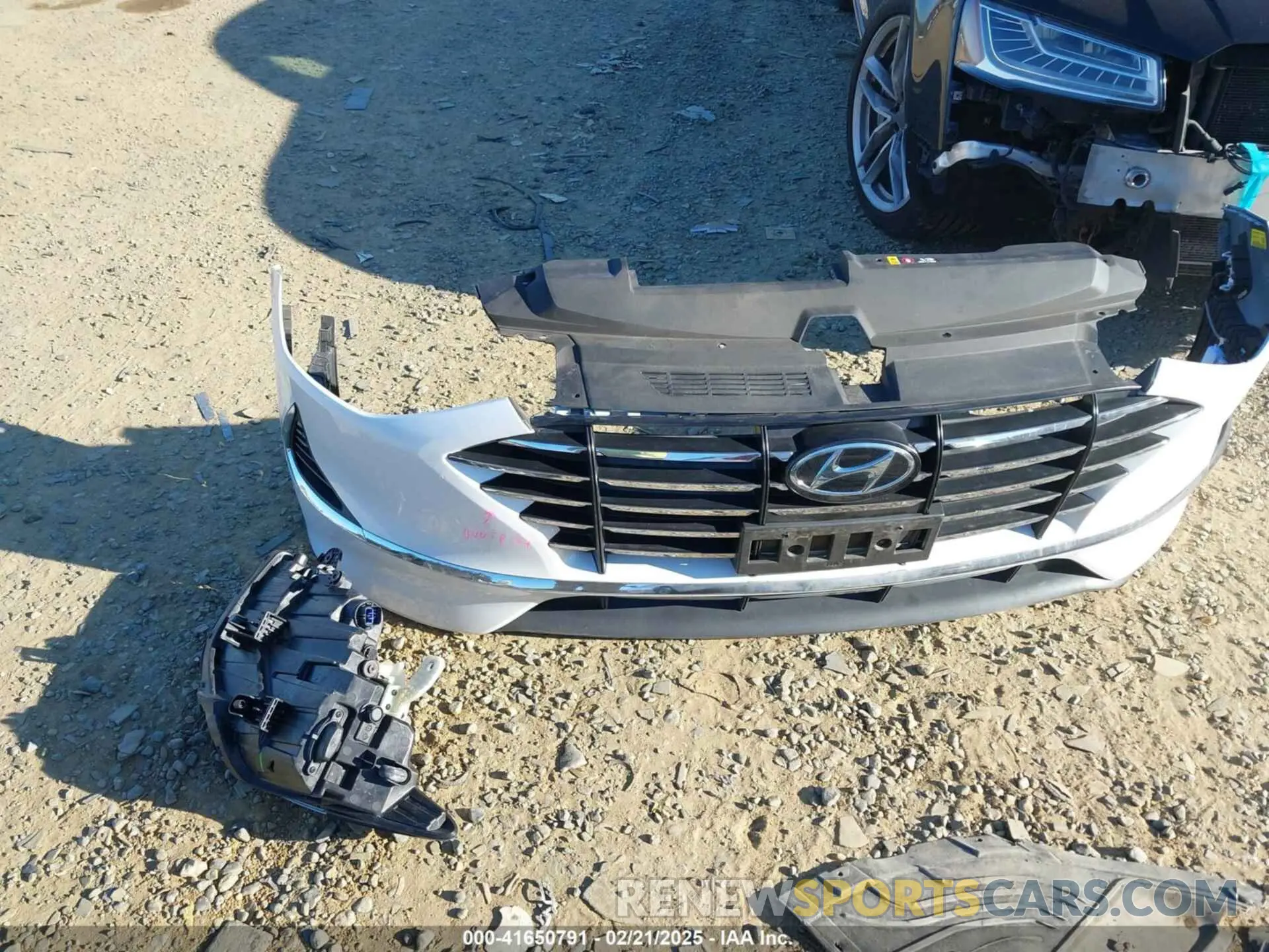 12 Photograph of a damaged car 5NPEG4JA7MH077179 HYUNDAI SONATA 2021