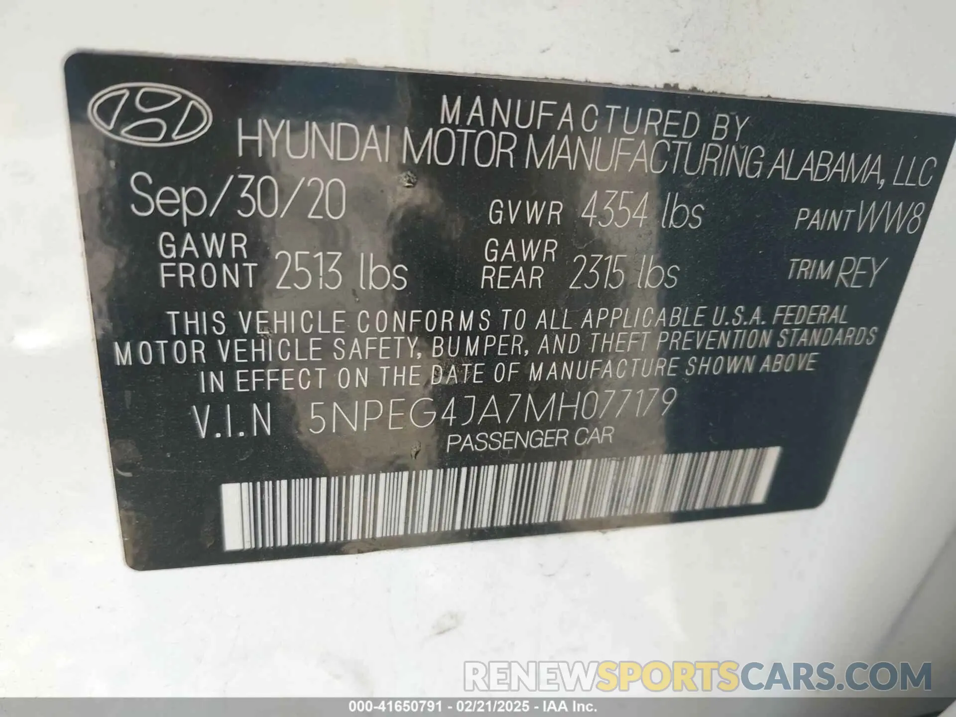 9 Photograph of a damaged car 5NPEG4JA7MH077179 HYUNDAI SONATA 2021