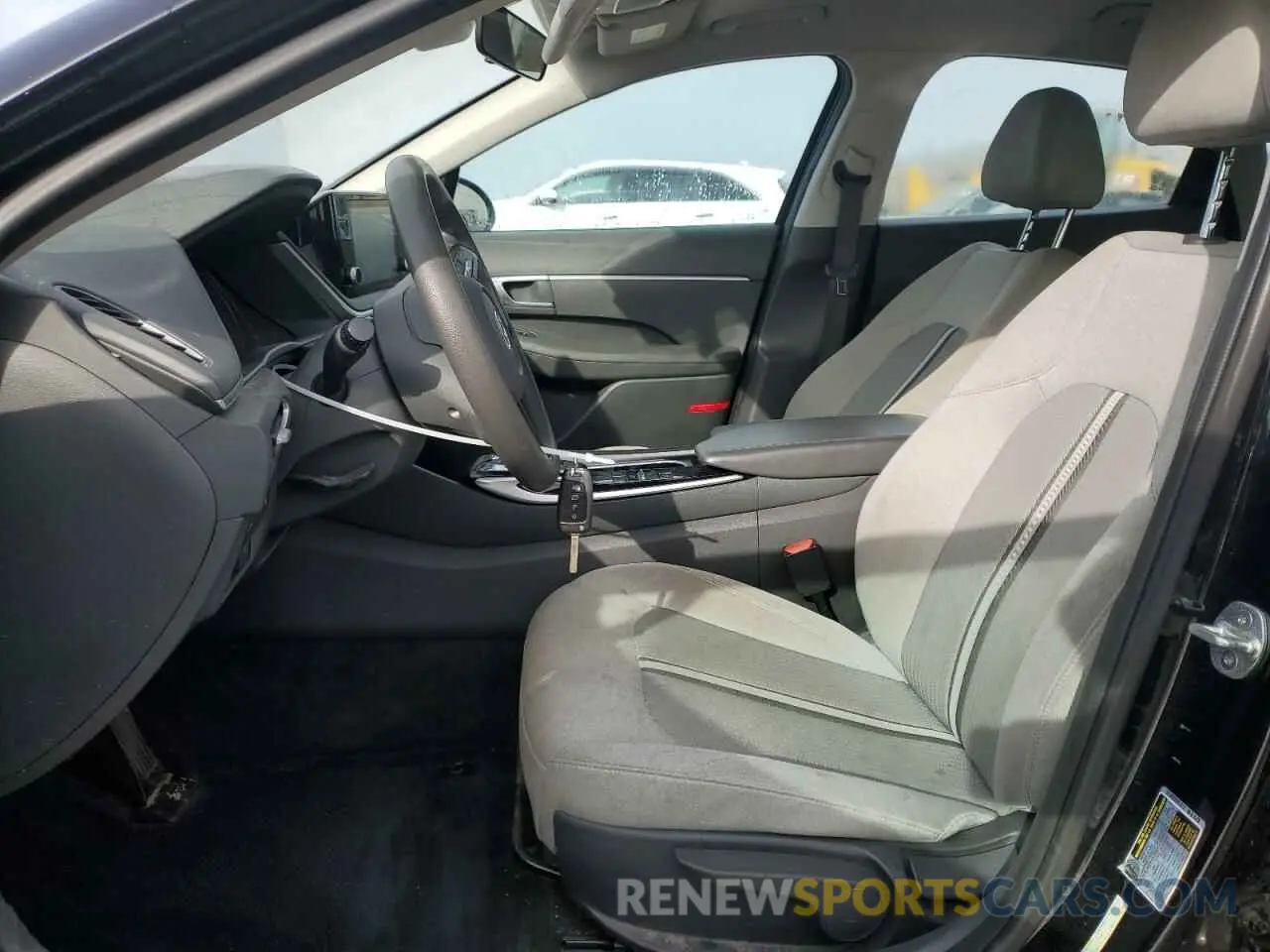7 Photograph of a damaged car 5NPEG4JA7MH077280 HYUNDAI SONATA 2021