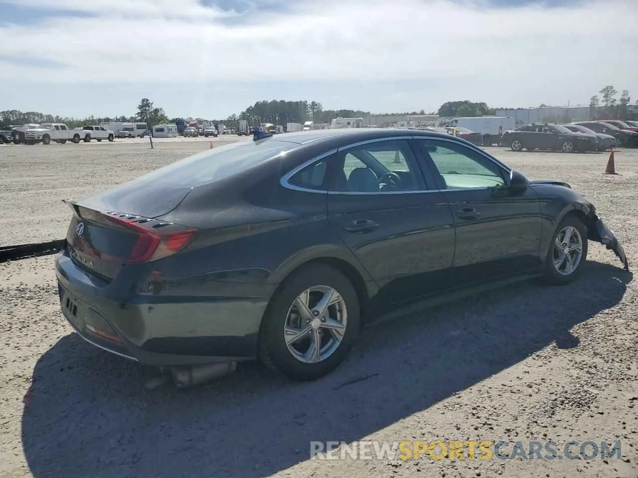 3 Photograph of a damaged car 5NPEG4JA7MH080504 HYUNDAI SONATA 2021