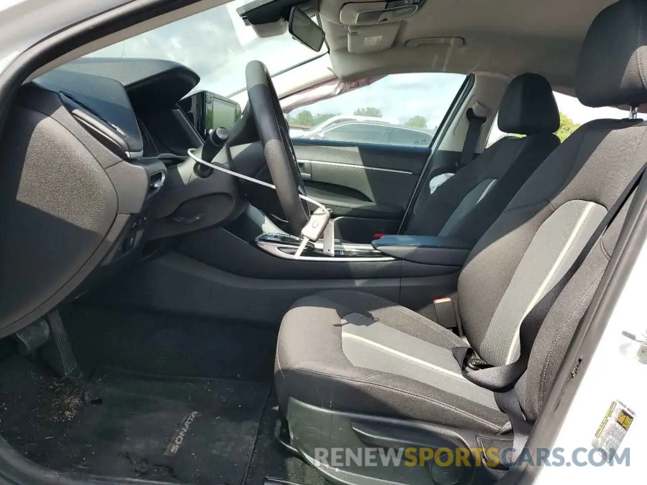 7 Photograph of a damaged car 5NPEG4JA7MH091163 HYUNDAI SONATA 2021