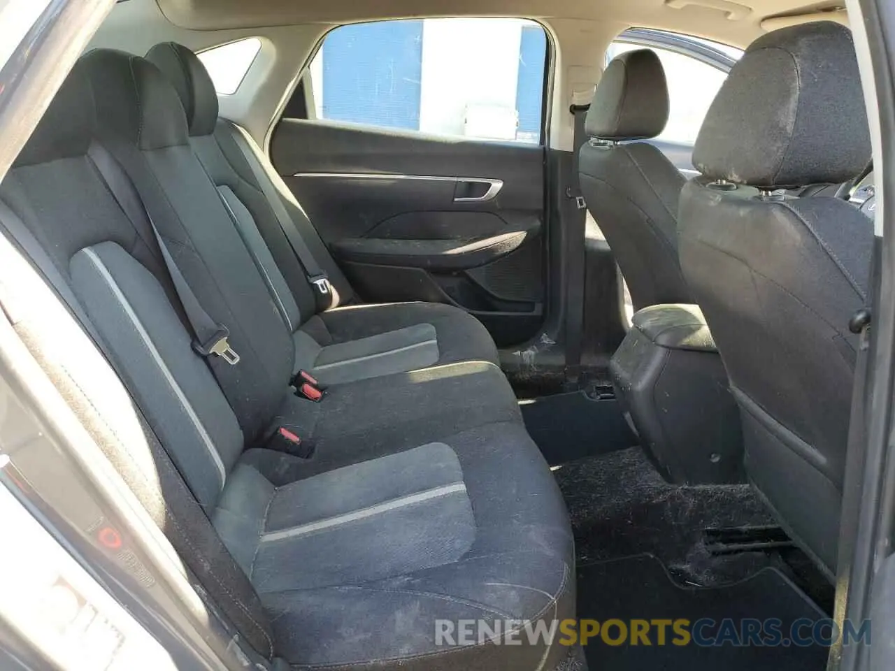 10 Photograph of a damaged car 5NPEG4JA7MH095102 HYUNDAI SONATA 2021