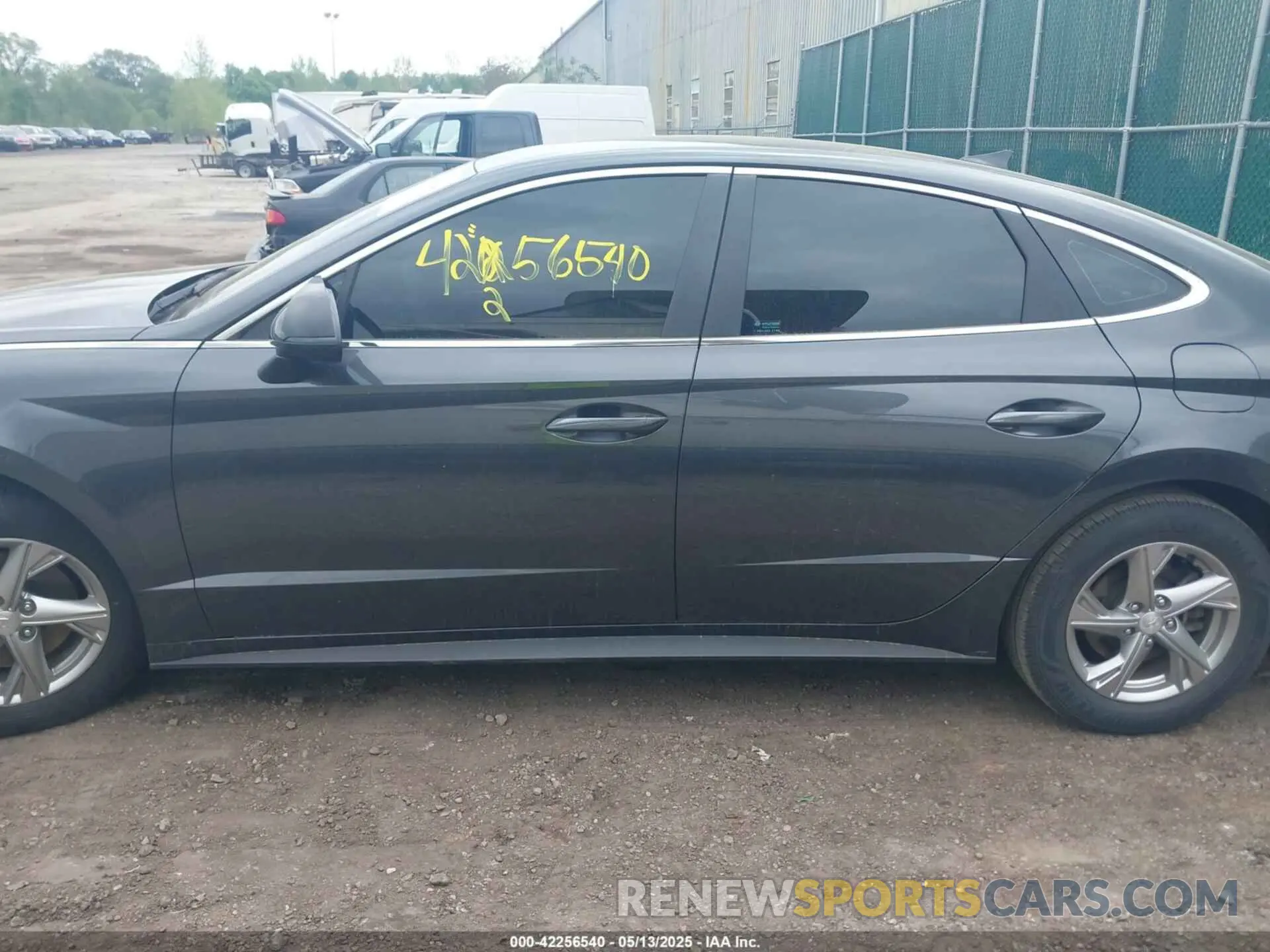 14 Photograph of a damaged car 5NPEG4JA7MH116370 HYUNDAI SONATA 2021