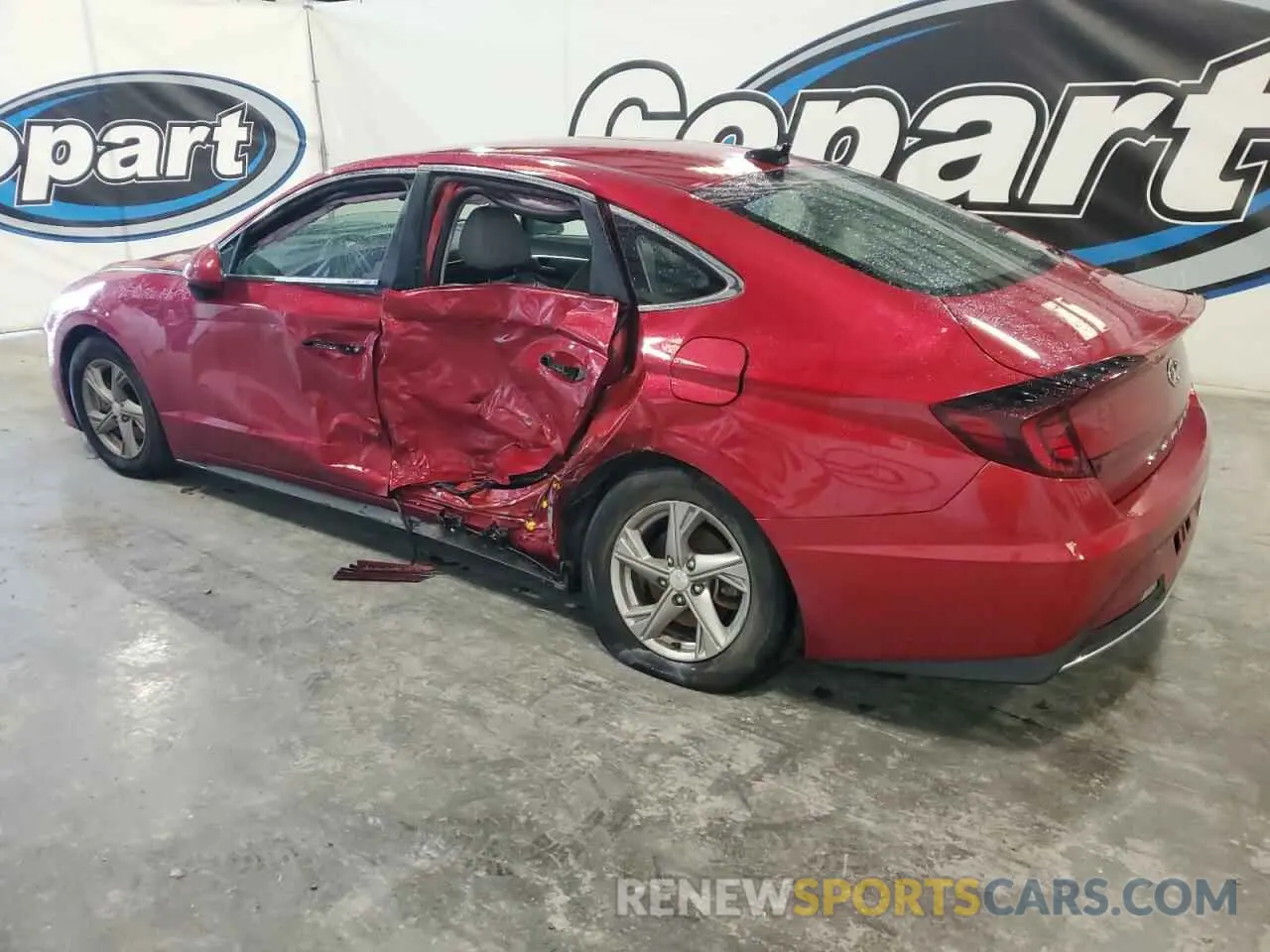 2 Photograph of a damaged car 5NPEG4JA7MH118572 HYUNDAI SONATA 2021