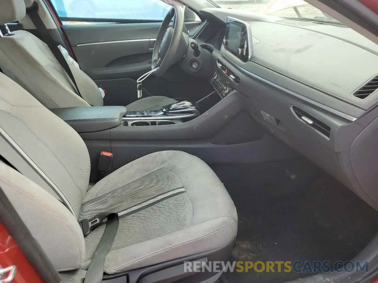 7 Photograph of a damaged car 5NPEG4JA7MH118572 HYUNDAI SONATA 2021