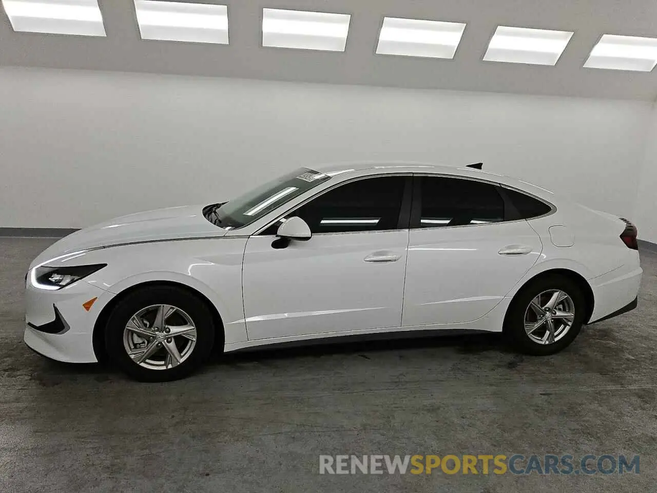 1 Photograph of a damaged car 5NPEG4JA7MH128129 HYUNDAI SONATA 2021