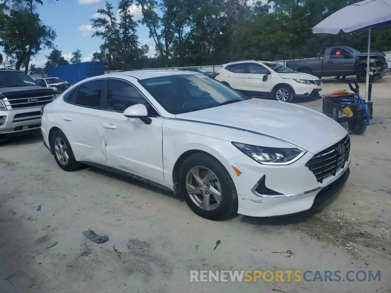 4 Photograph of a damaged car 5NPEG4JA7MH128857 HYUNDAI SONATA 2021
