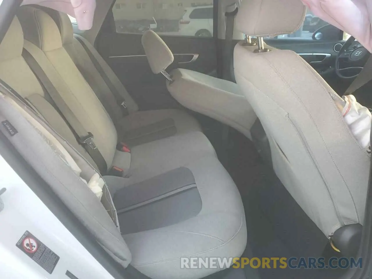 10 Photograph of a damaged car 5NPEG4JA8MH073707 HYUNDAI SONATA 2021