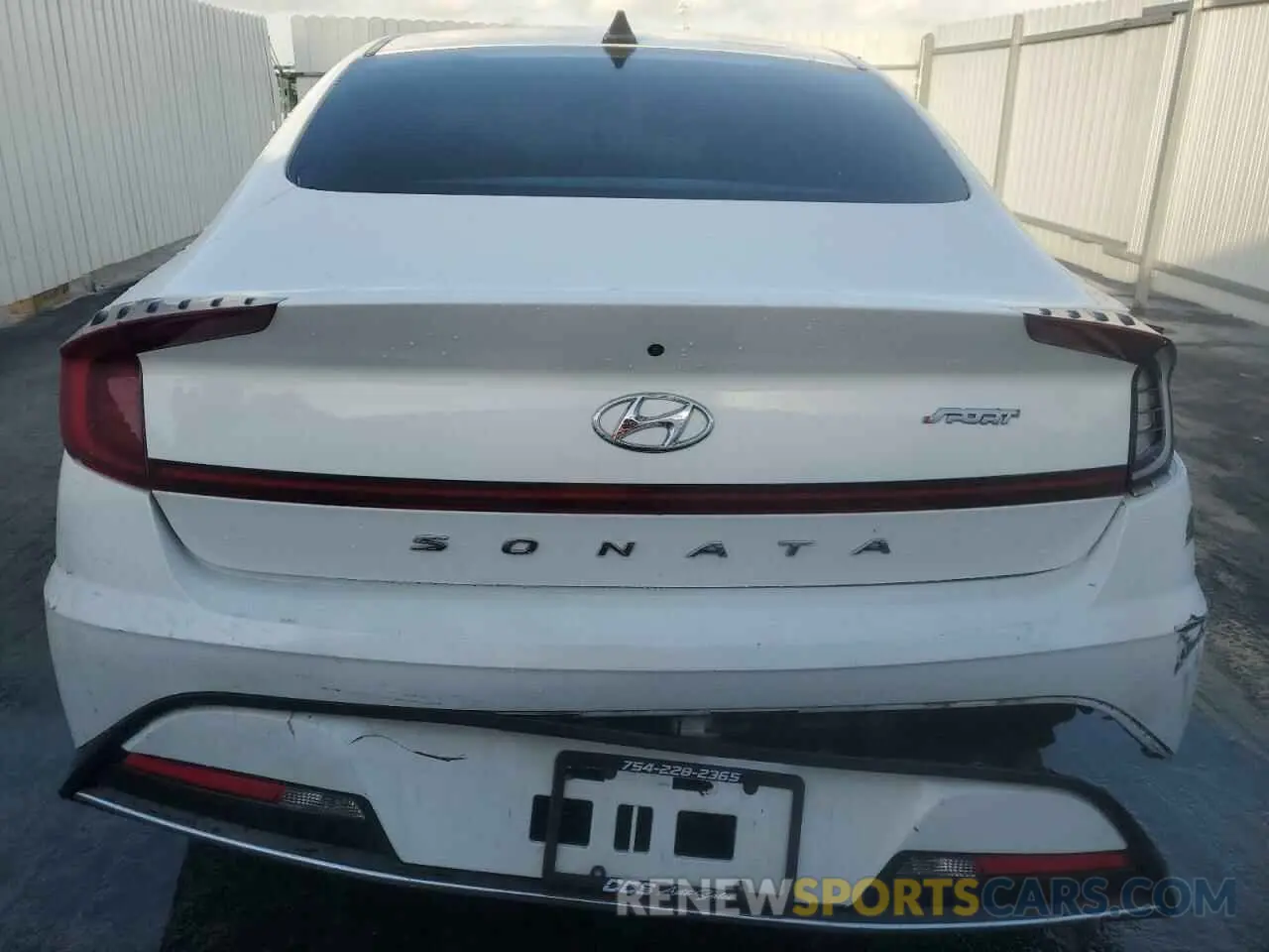 6 Photograph of a damaged car 5NPEG4JA8MH073707 HYUNDAI SONATA 2021