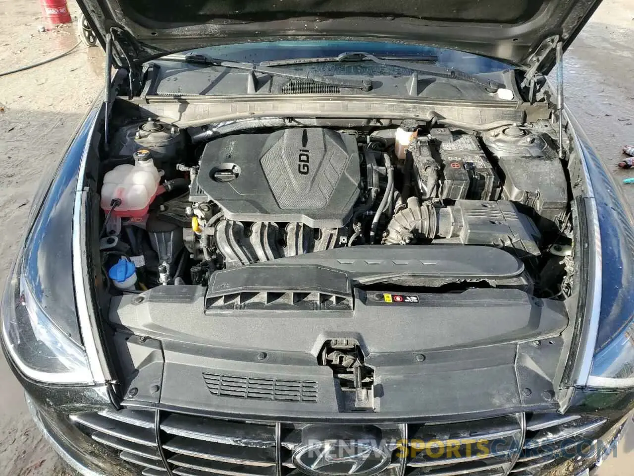 11 Photograph of a damaged car 5NPEG4JA8MH087557 HYUNDAI SONATA 2021