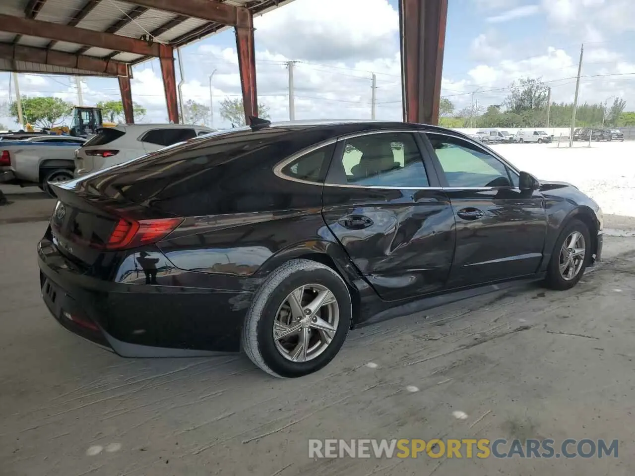 3 Photograph of a damaged car 5NPEG4JA8MH111808 HYUNDAI SONATA 2021